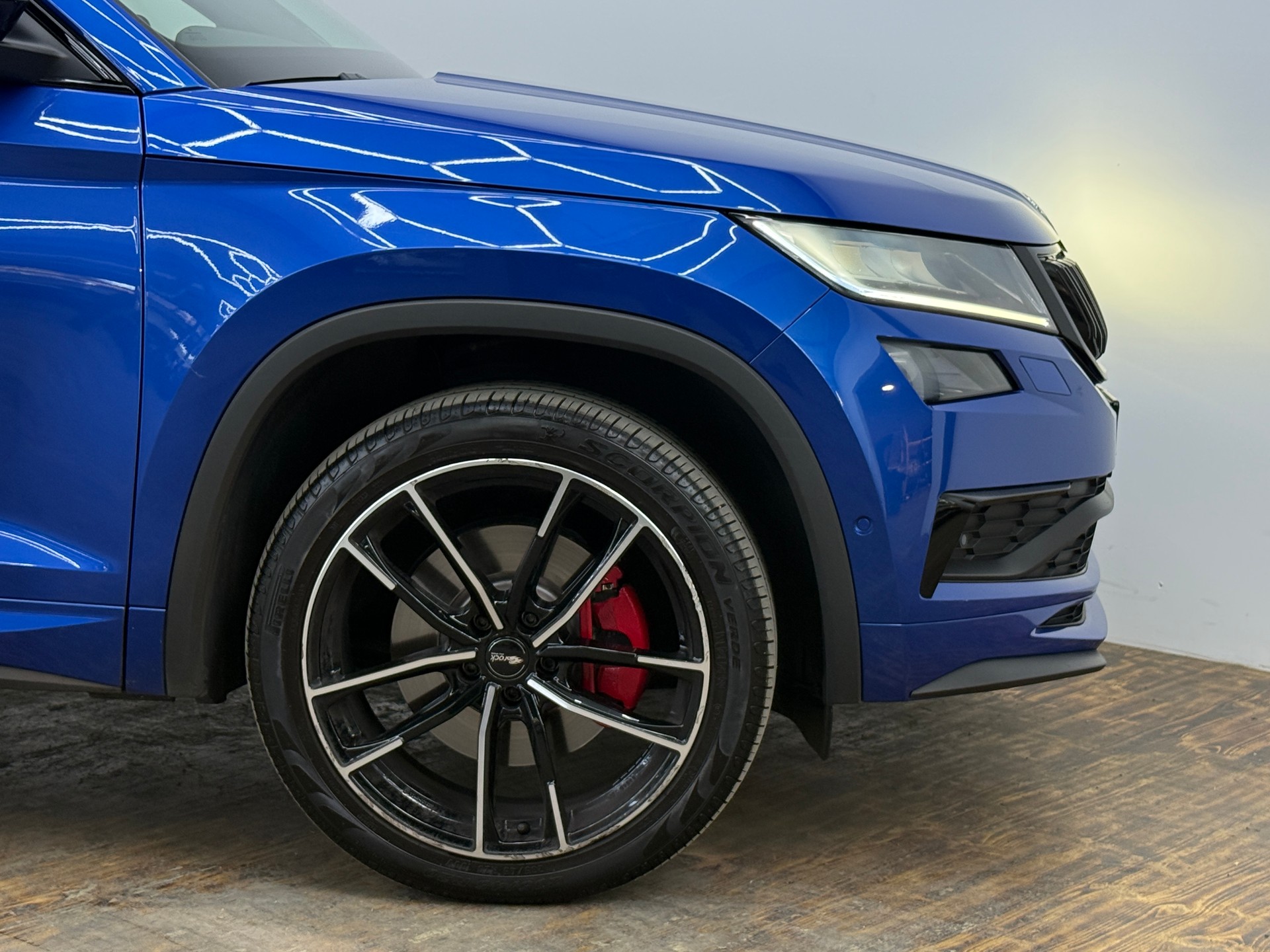 SKODA Kodiaq 2.0 Bi-TDI SCR RS 4x4 DSG-image-17