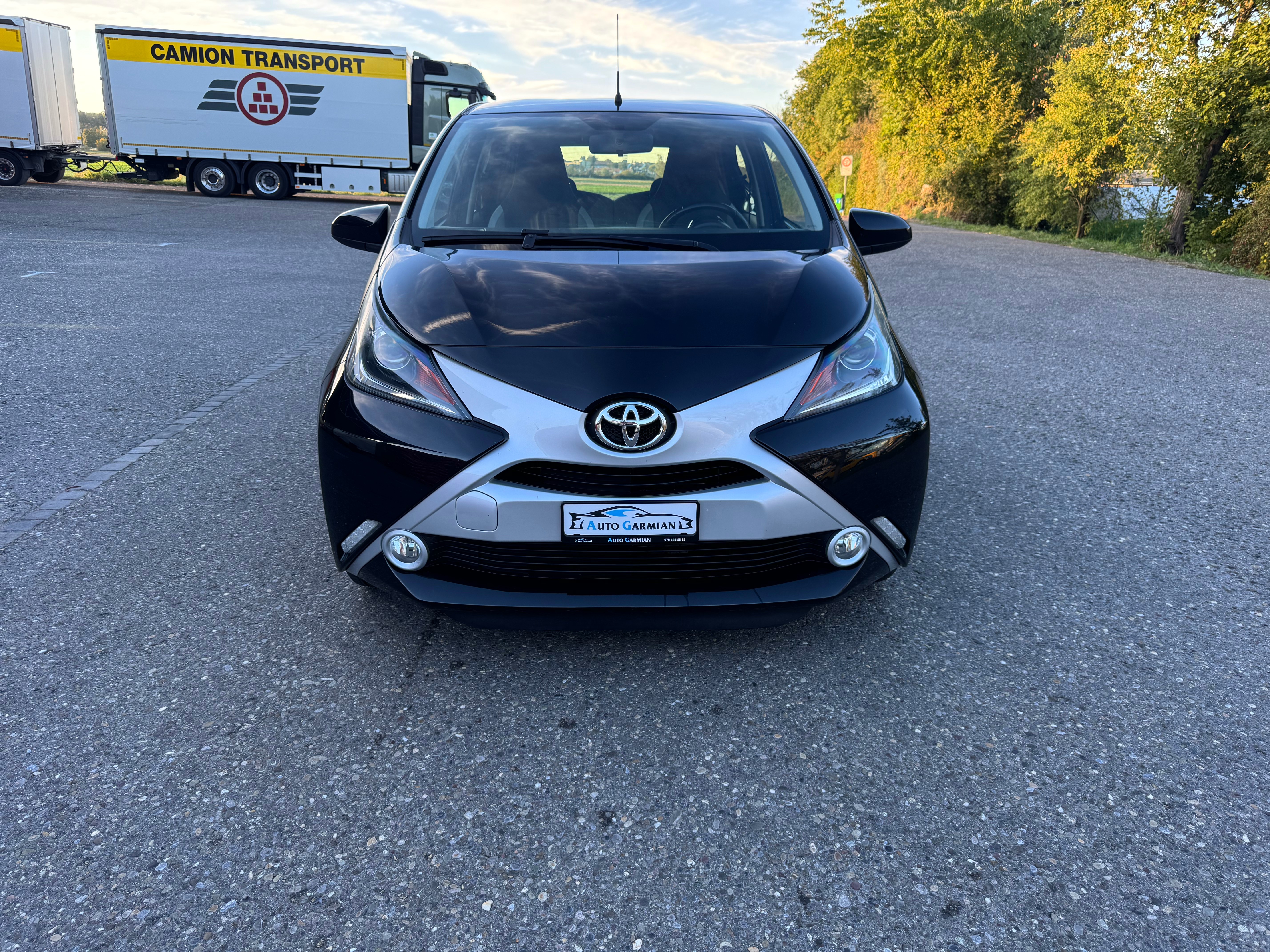 Car photo