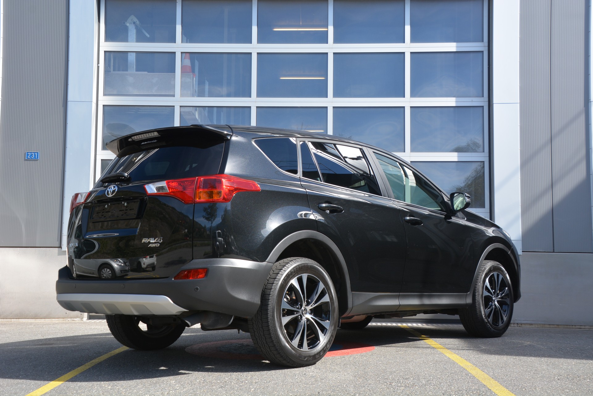 TOYOTA RAV-4 2.0 Swiss Trend Multidrive S-image-1