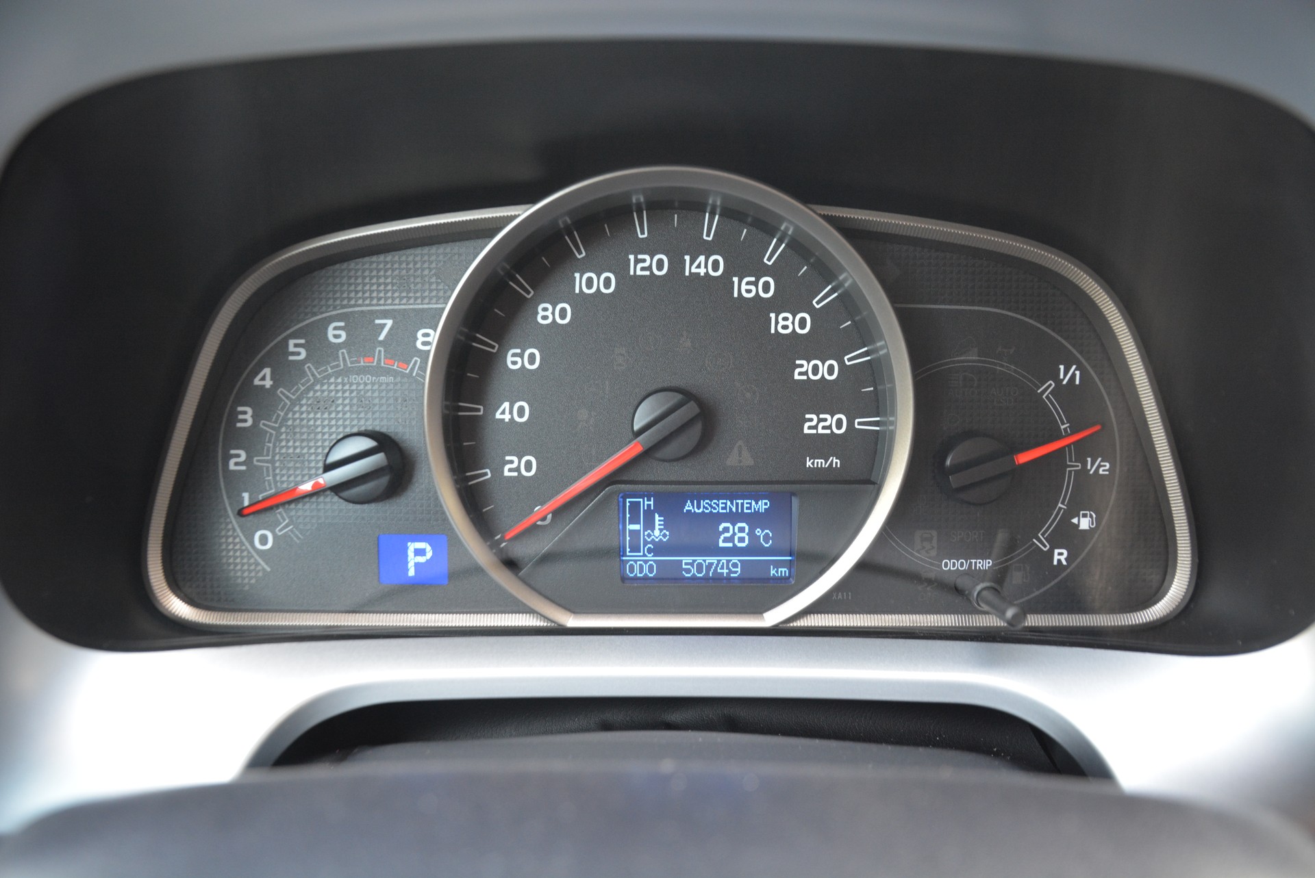 TOYOTA RAV-4 2.0 Swiss Trend Multidrive S-image-5