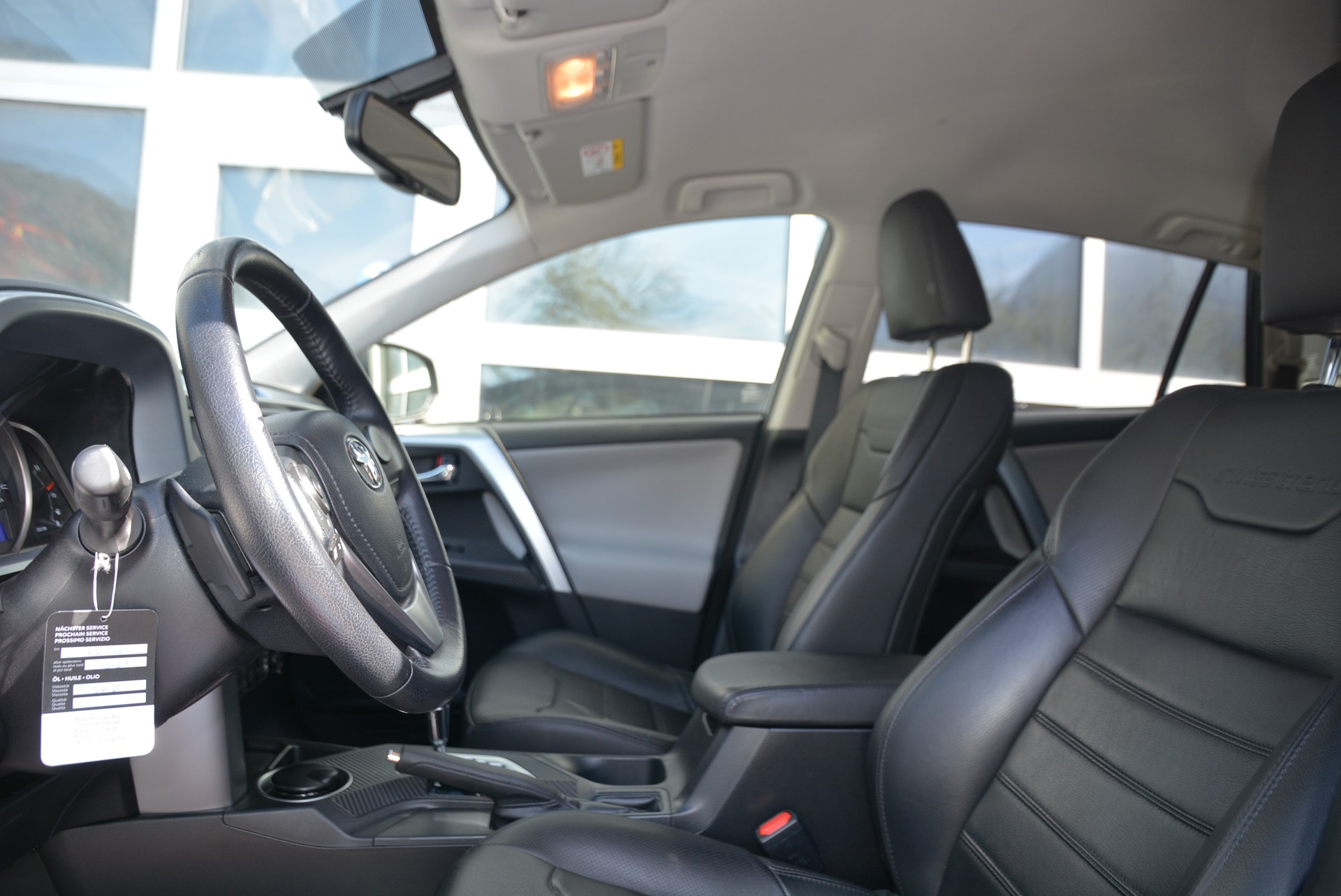 TOYOTA RAV-4 2.0 Swiss Trend Multidrive S-image-14