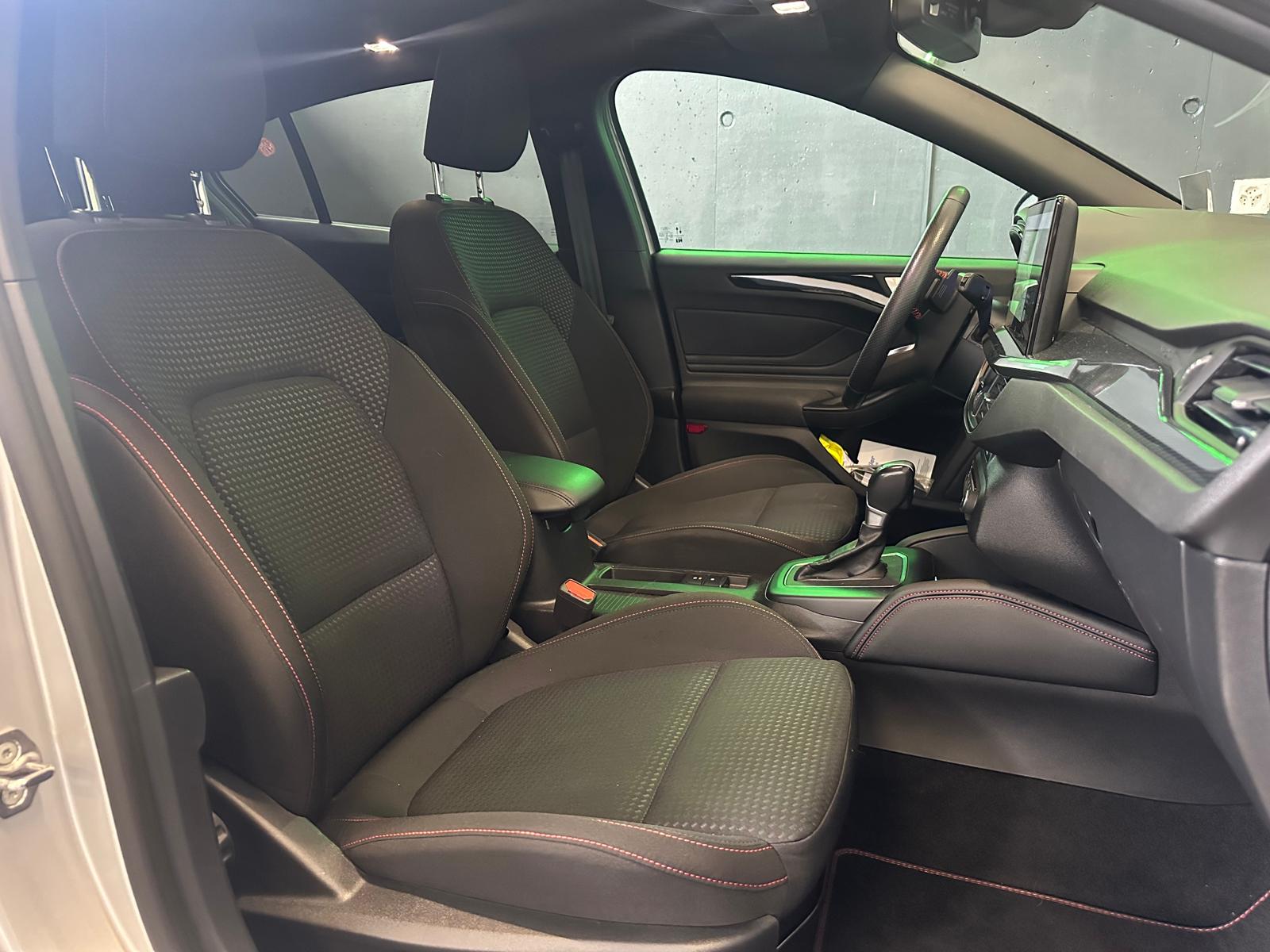FORD Focus 1.0 MHEV ST-Line X Automat-image-11