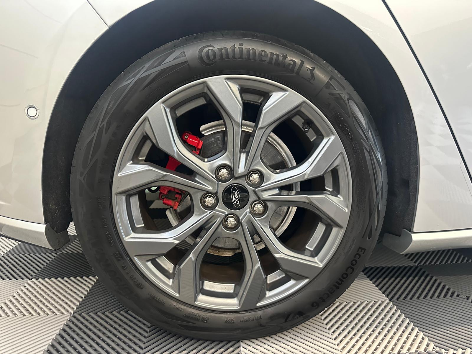 FORD Focus 1.0 MHEV ST-Line X Automat-image-27