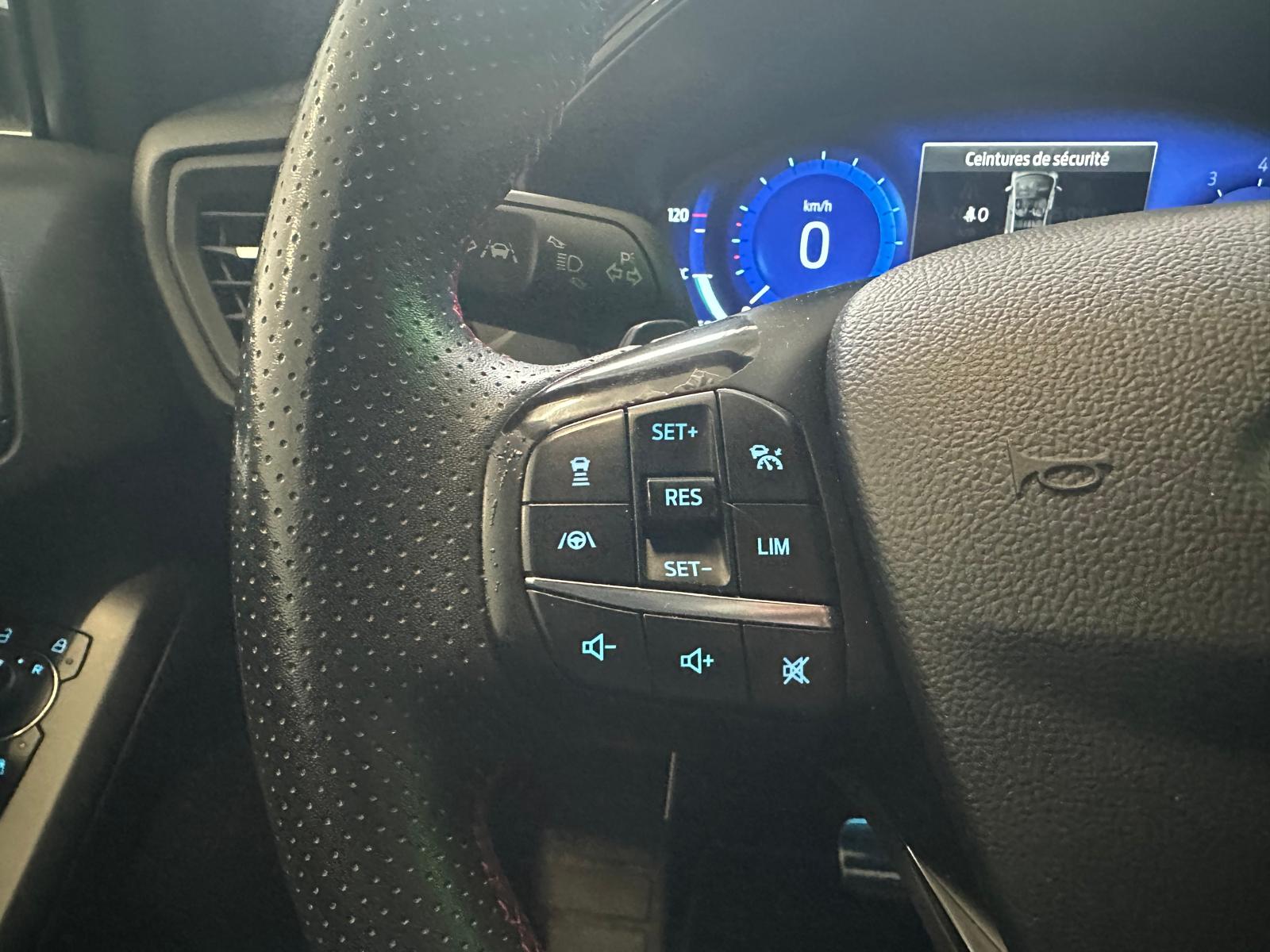FORD Focus 1.0 MHEV ST-Line X Automat-image-17