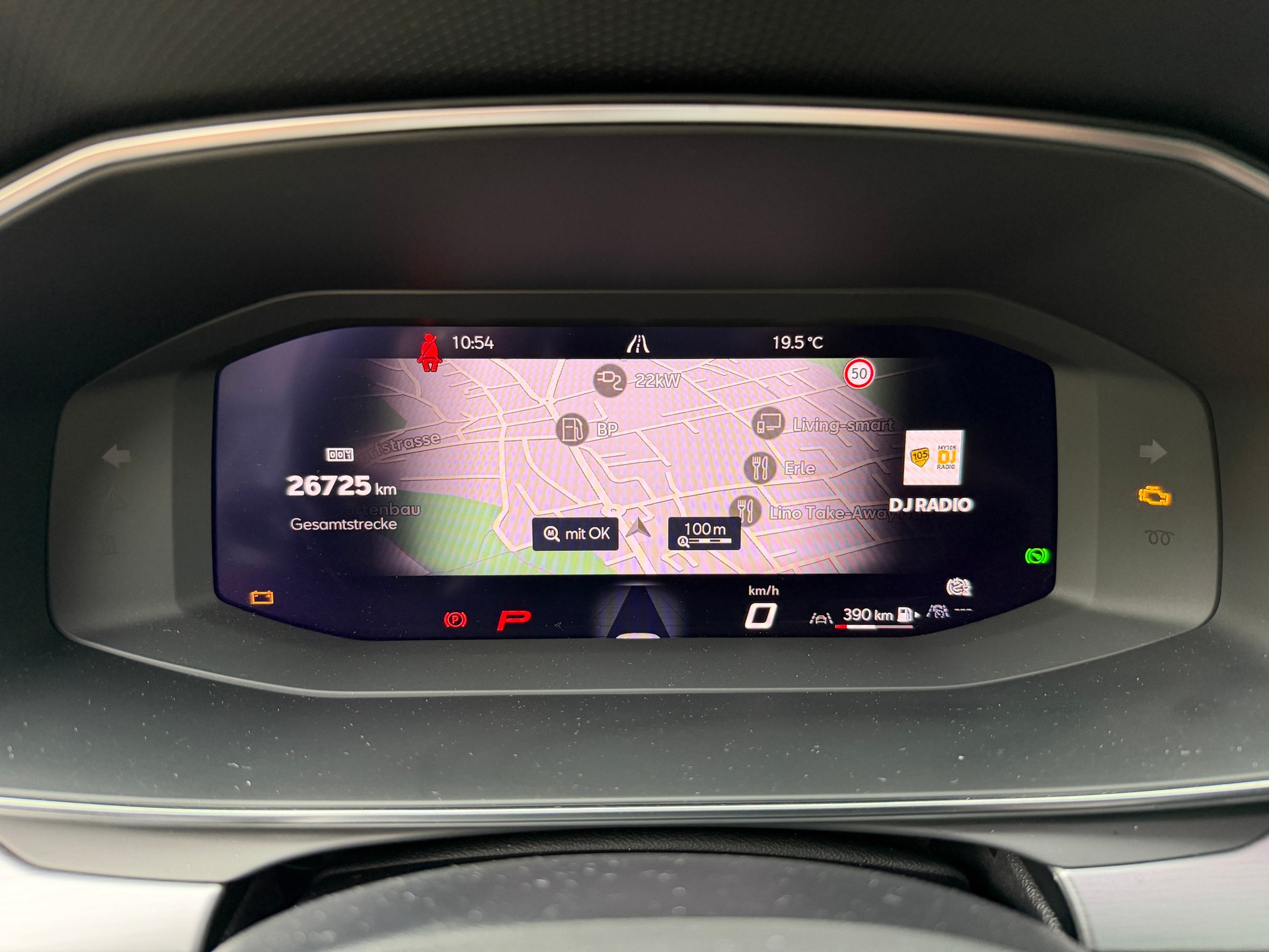 SEAT Leon 1.5 eTSI mHEV DSG FR-image-11