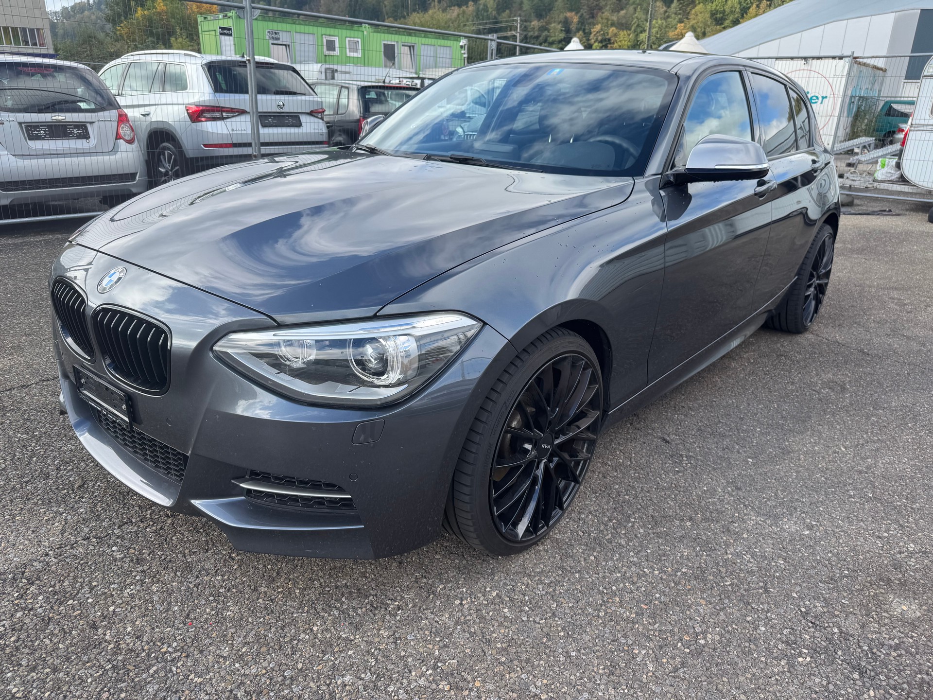 BMW M135i xDrive Steptronic-image-0
