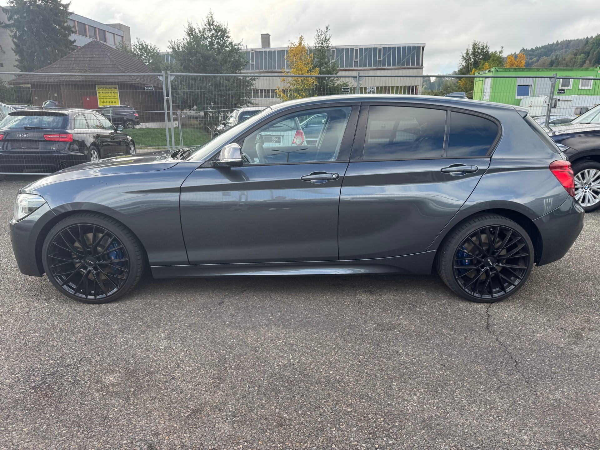 BMW M135i xDrive Steptronic-image-6
