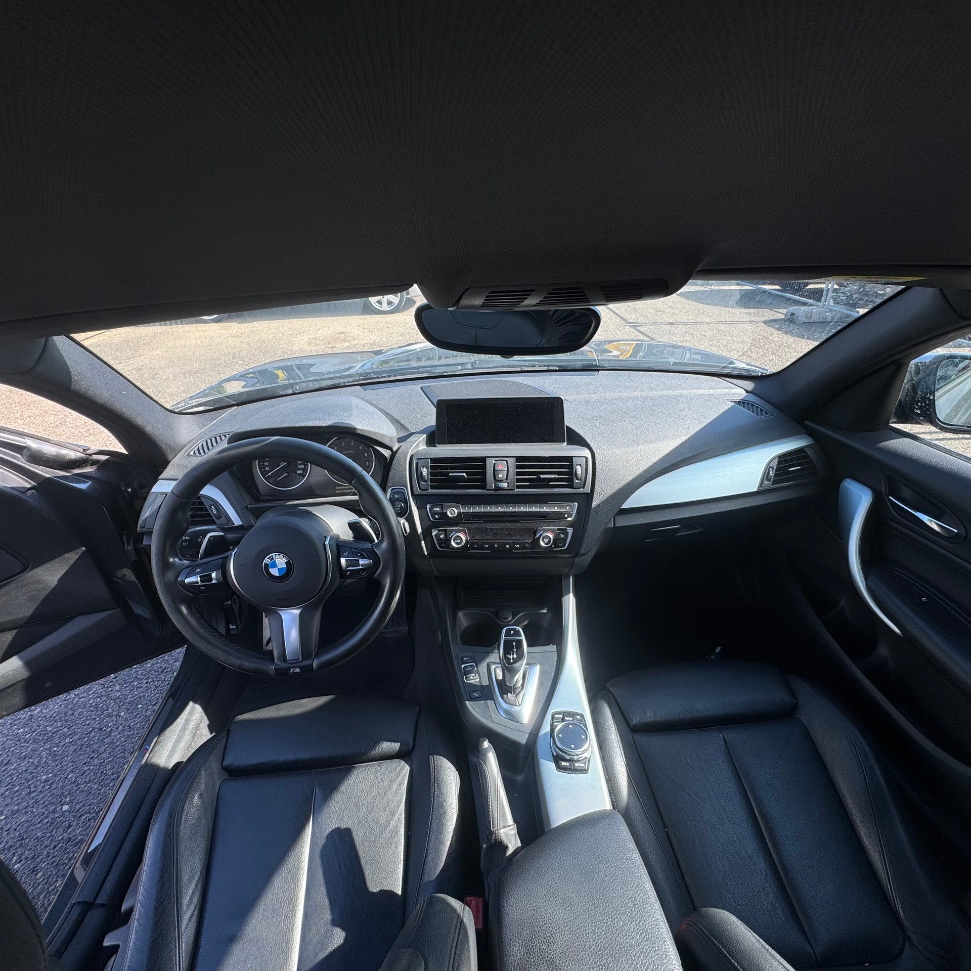 BMW M135i xDrive Steptronic-image-8