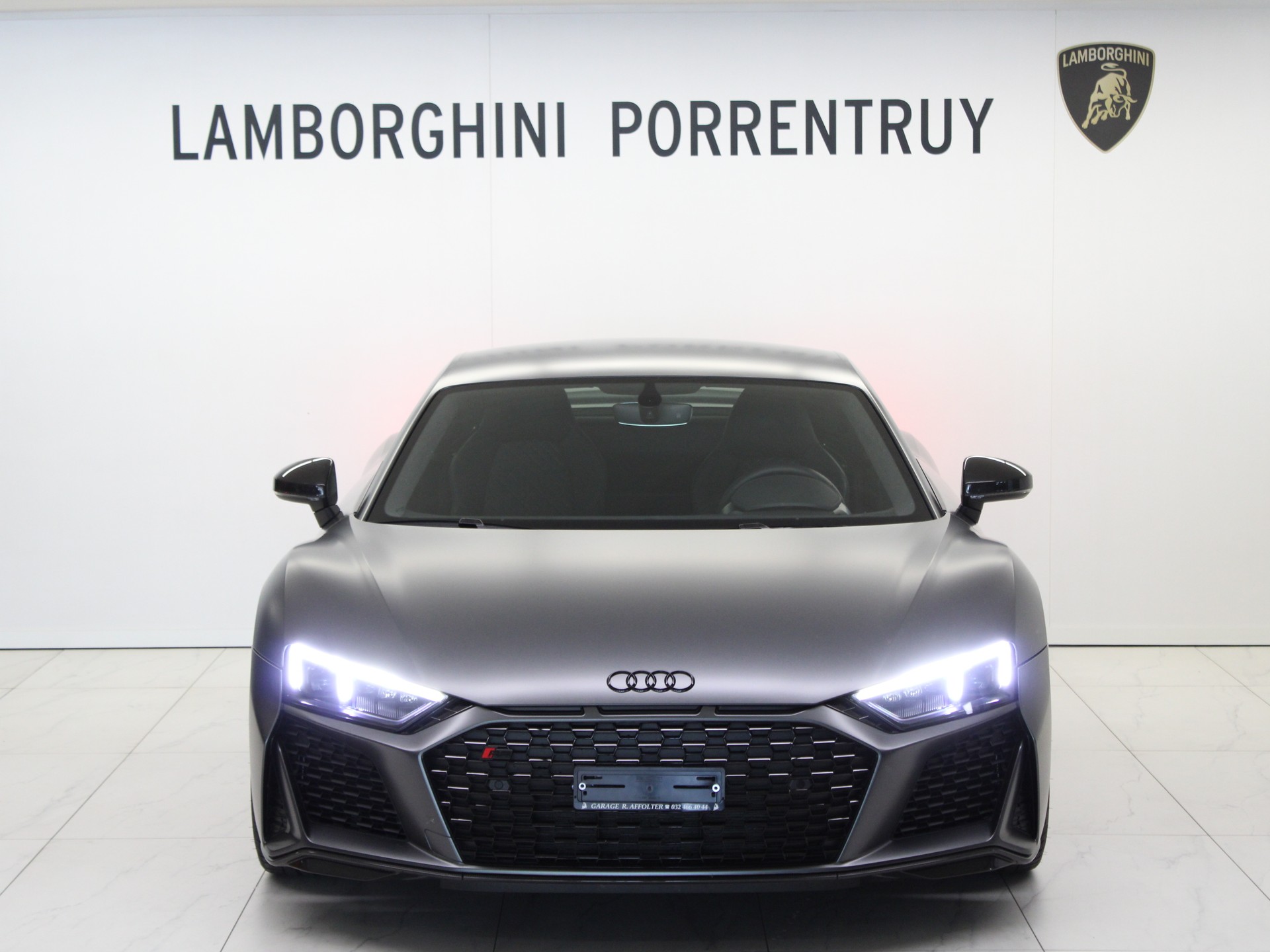 AUDI R8 Coupé performance S-Tronic-image-4