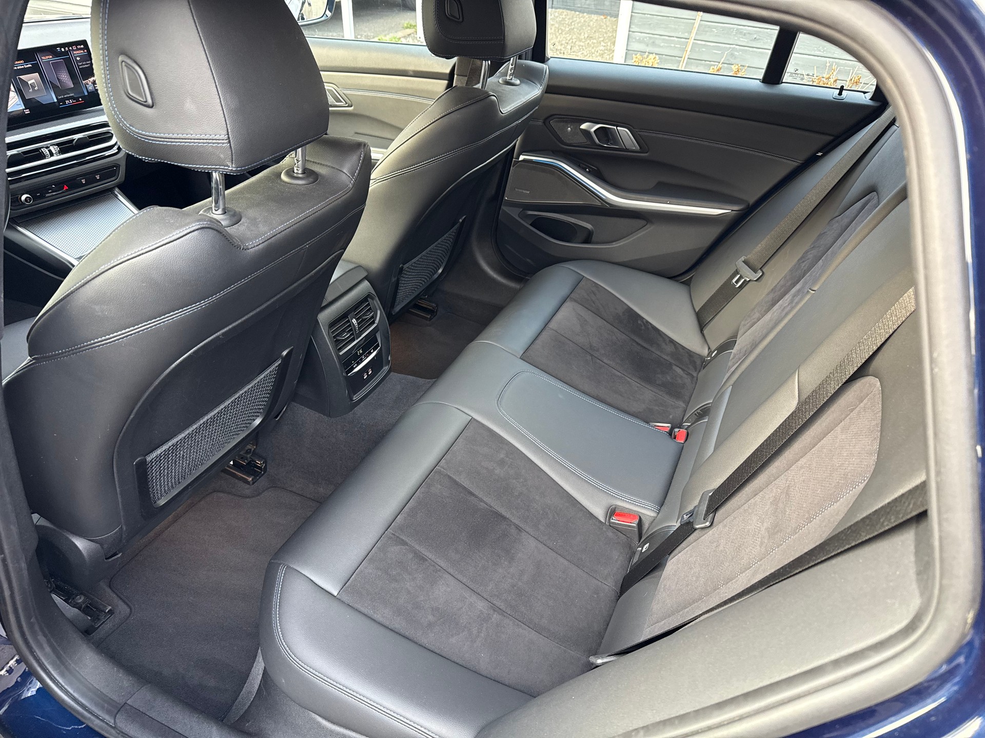 BMW M 340-image-15