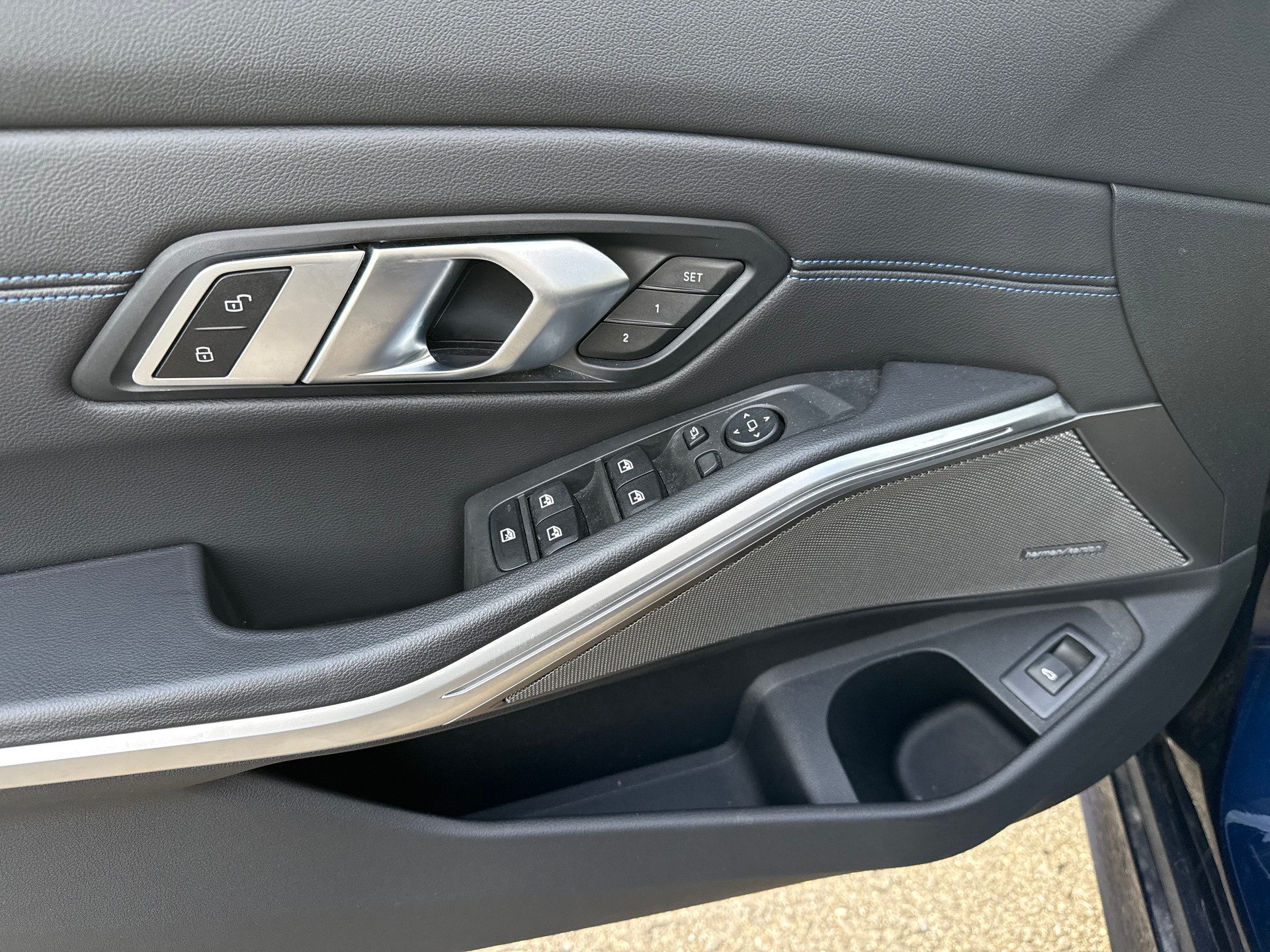 BMW M 340-image-17