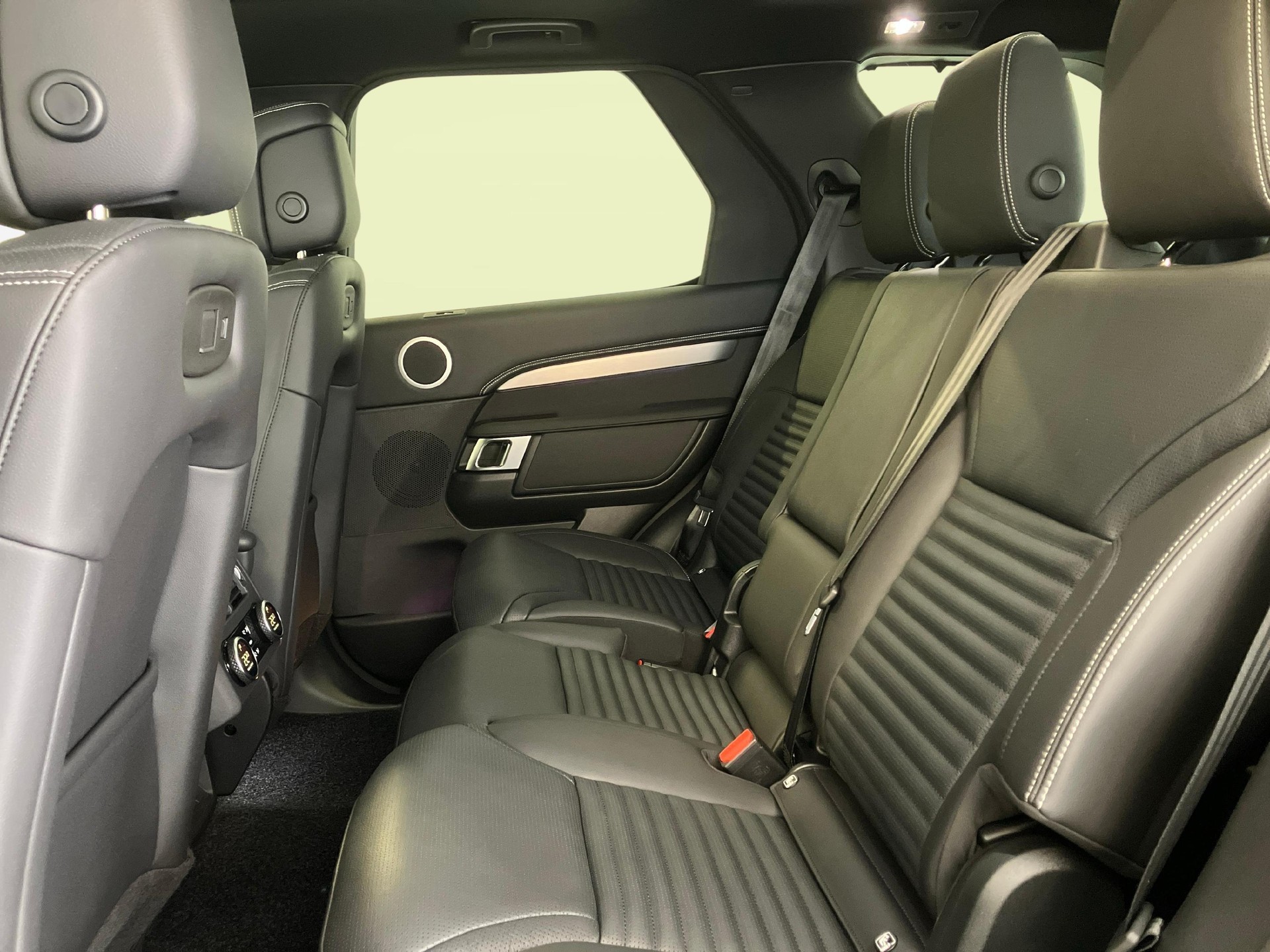 LAND ROVER Discovery 3.0 D I6 350 Gemini-image-9