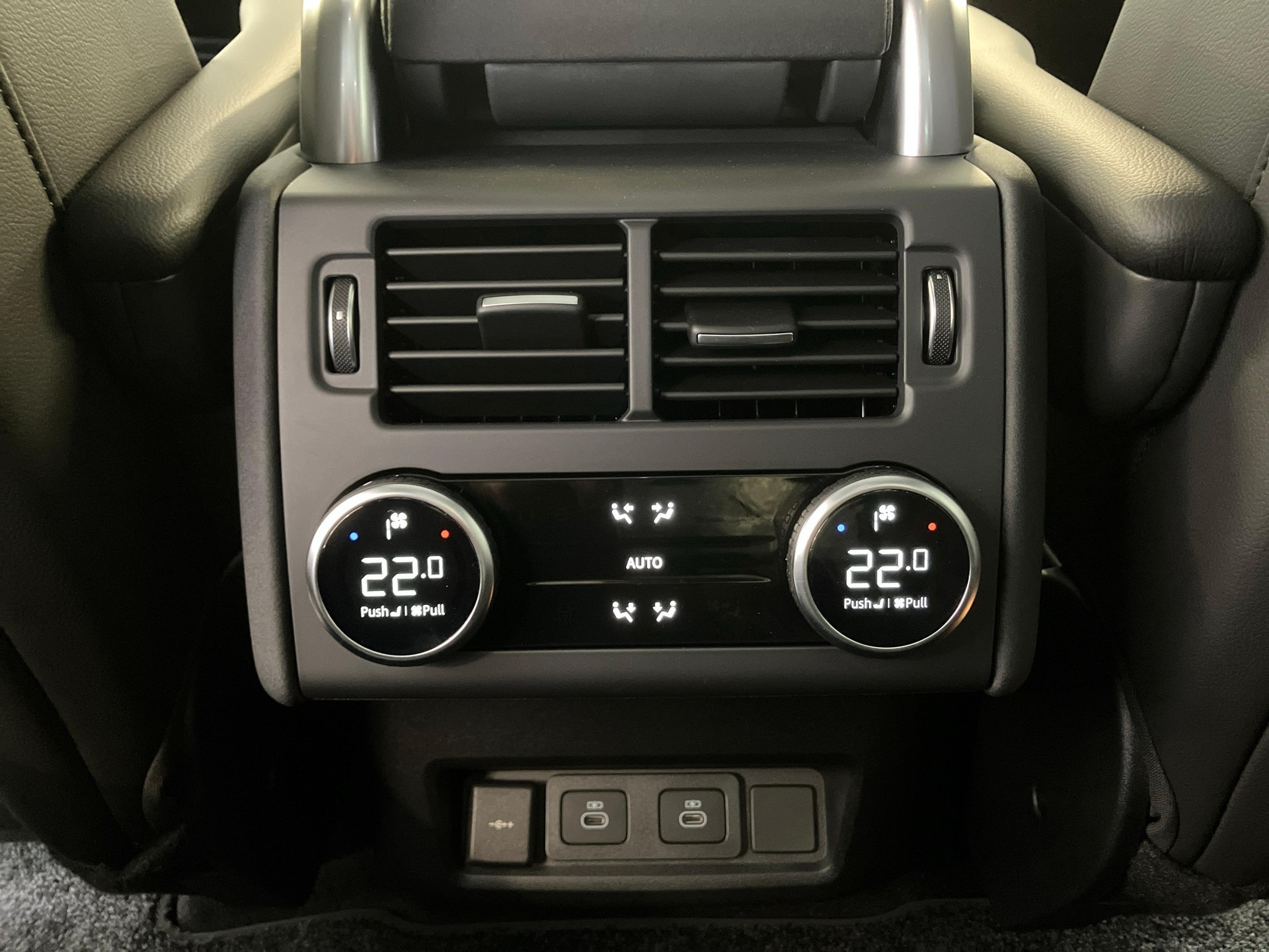 LAND ROVER Discovery 3.0 D I6 350 Gemini-image-14