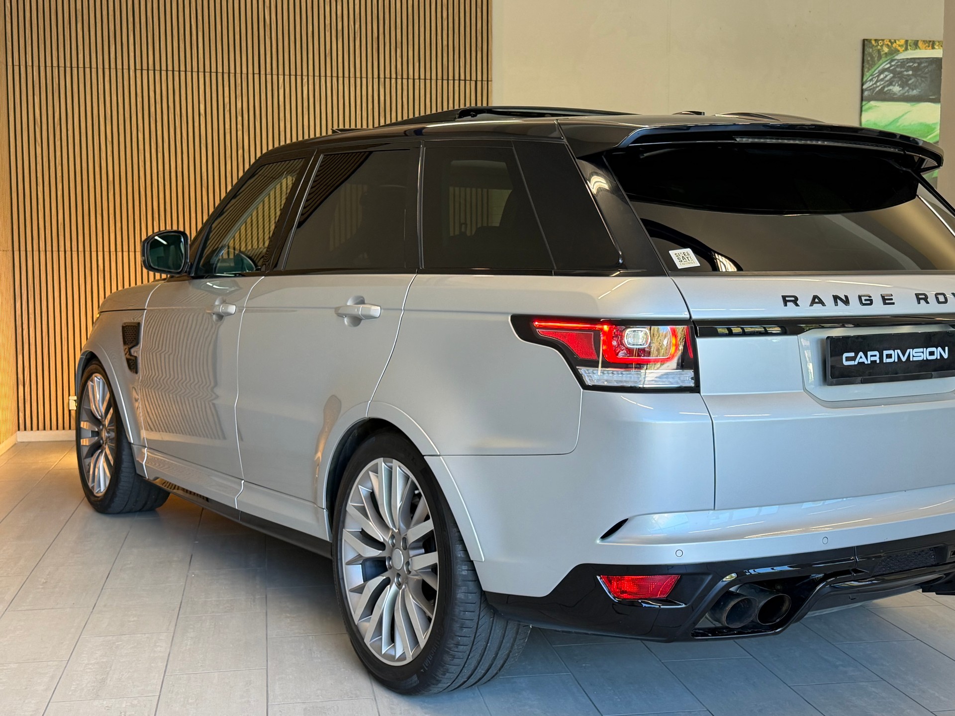 LAND ROVER Range Rover Sport 5.0 V8 SVR-image-7