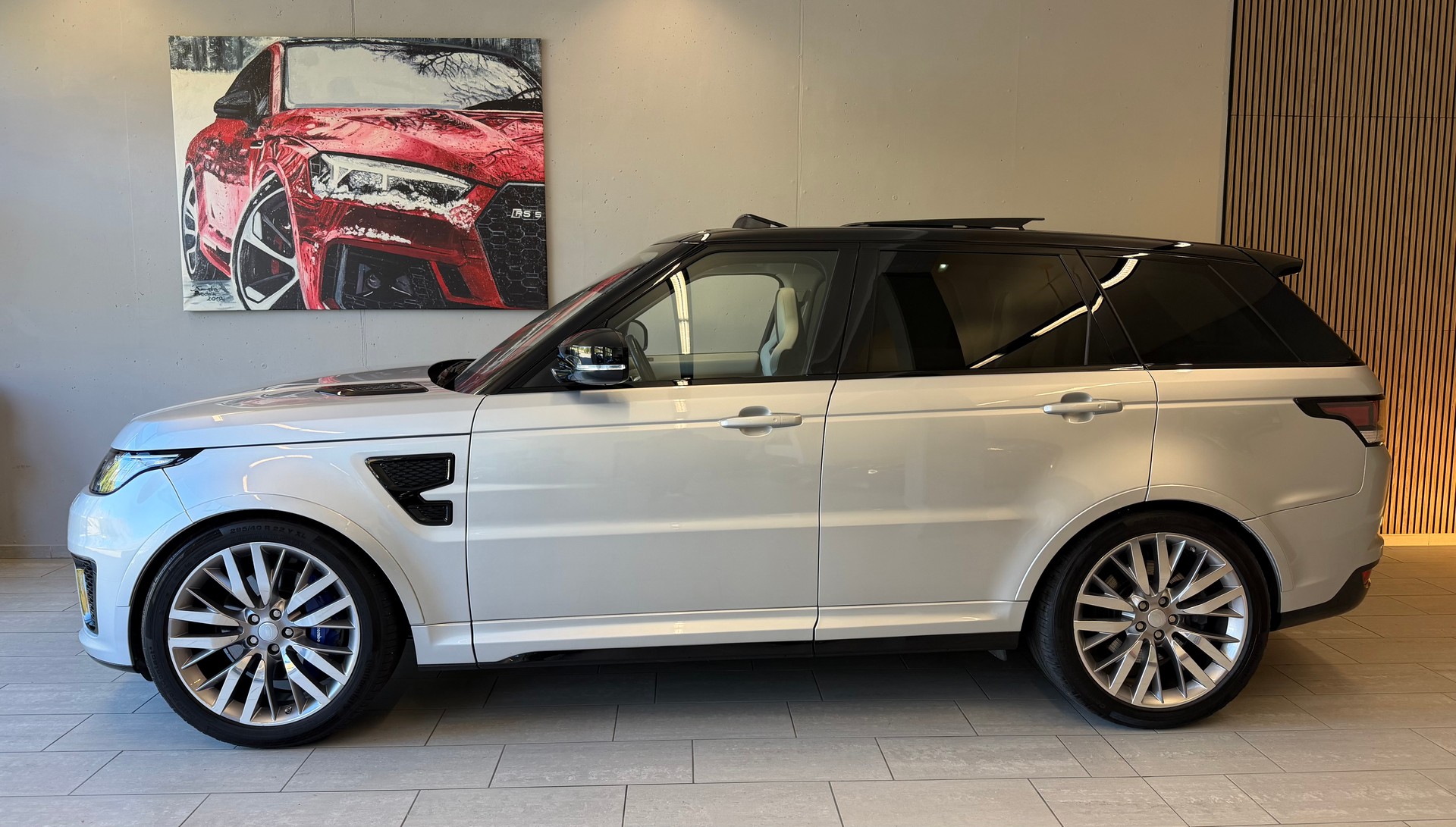 LAND ROVER Range Rover Sport 5.0 V8 SVR-image-2