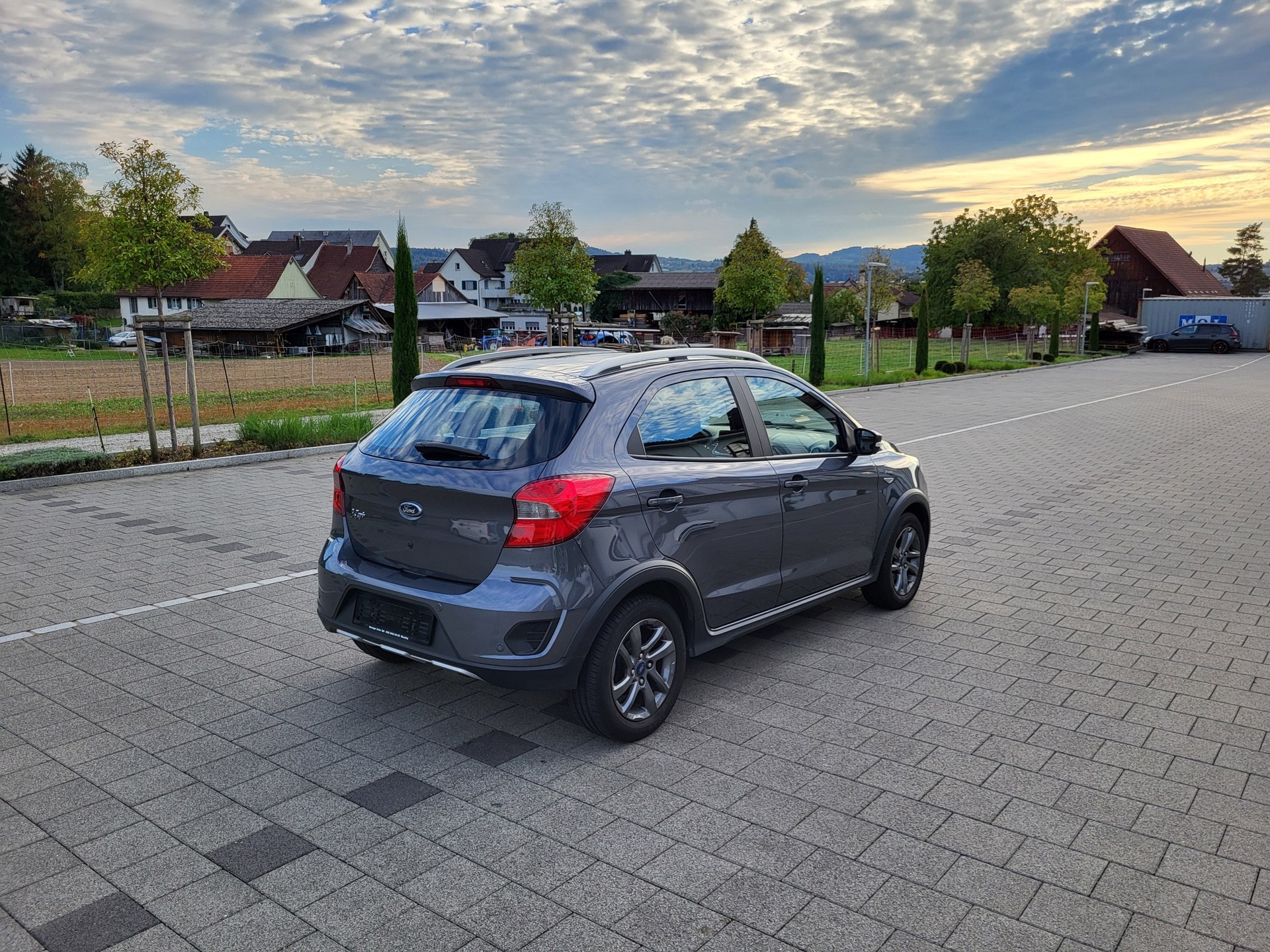 FORD KA+ 1.2 Ti-VCT Active-image-1