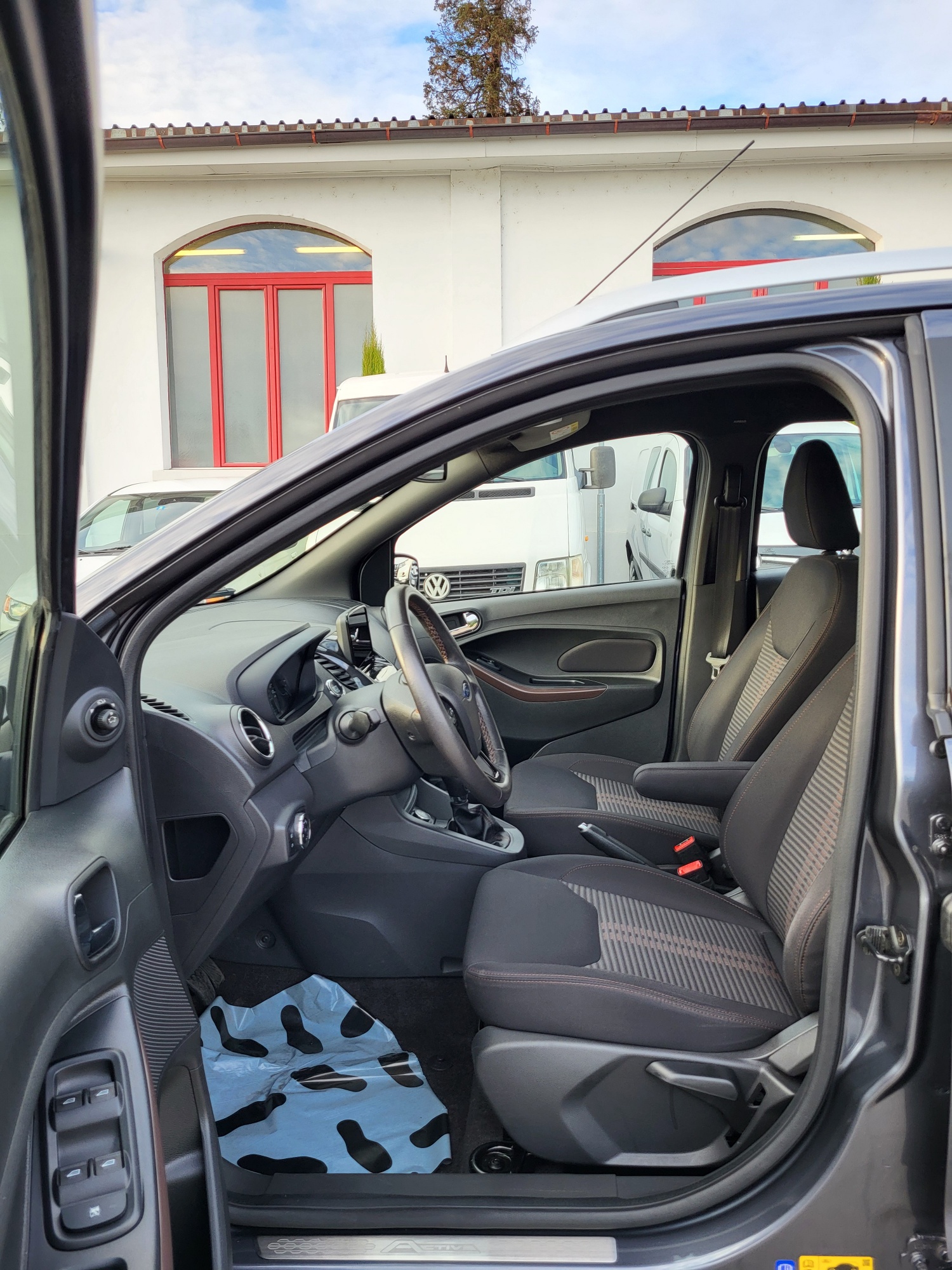 FORD KA+ 1.2 Ti-VCT Active-image-9