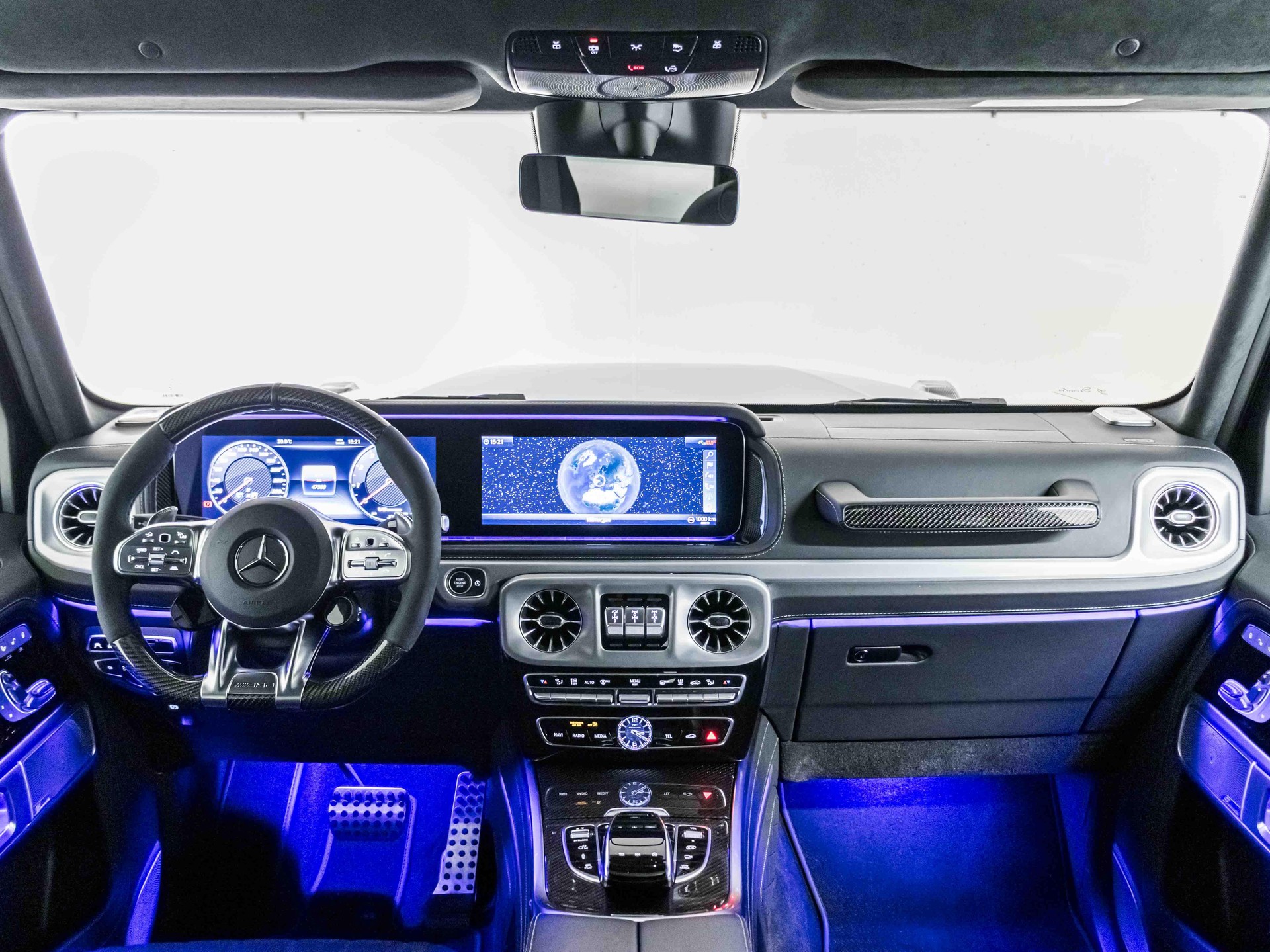 MERCEDES-BENZ G 63 AMG-image-11
