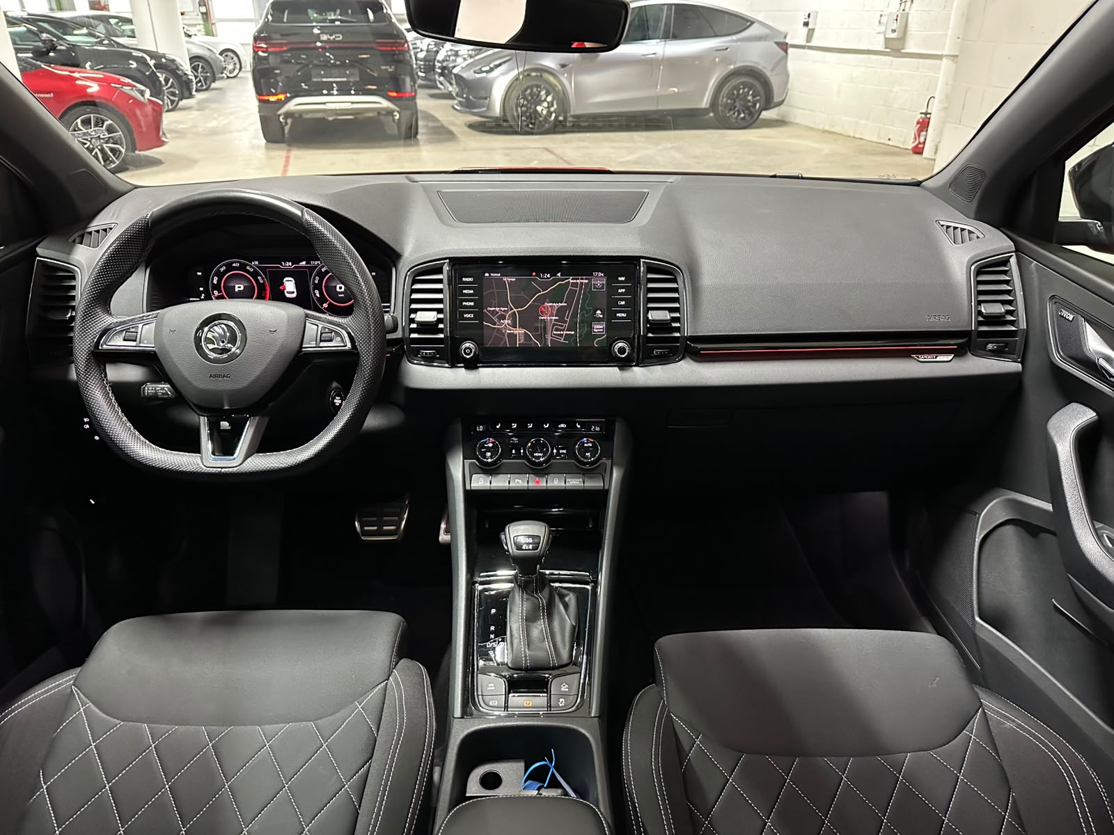 SKODA Karoq 2.0 TSI SportLine 4x4 DSG-image-7