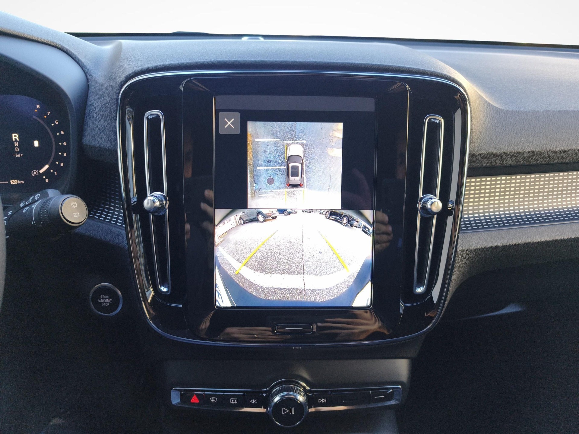 VOLVO XC40 2.0 B3 MH Core - Pneumatici invernali inclusi-image-13