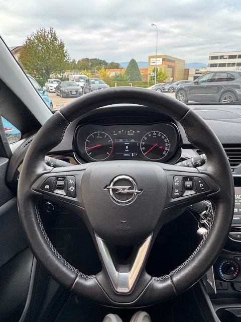OPEL Corsa 1.4 EcoTec Cosmo Automatic-image-8
