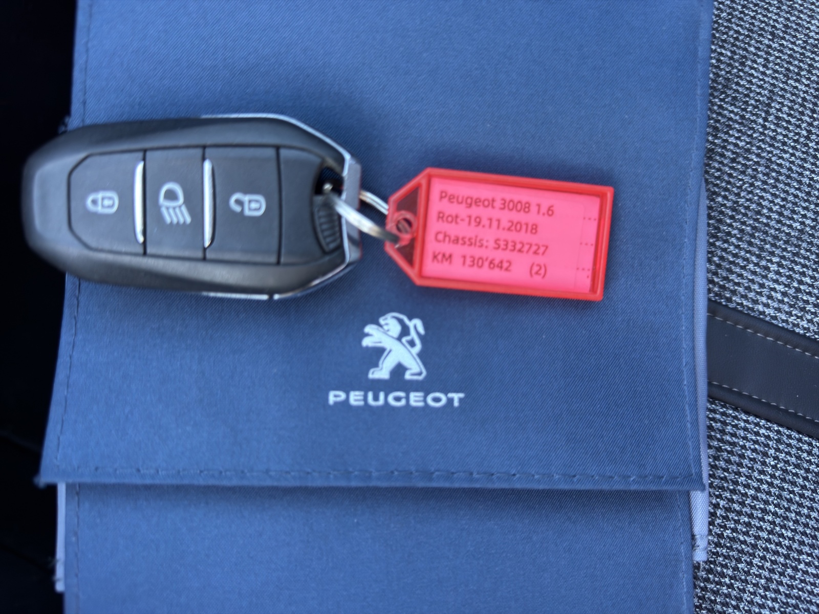PEUGEOT 3008 1.6 THP Allure EAT-image-24