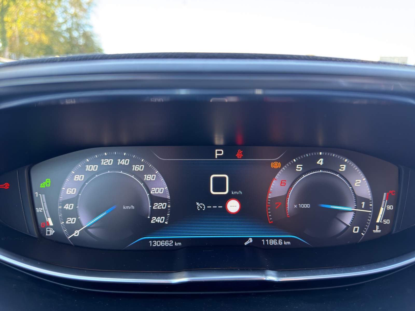 PEUGEOT 3008 1.6 THP Allure EAT-image-21
