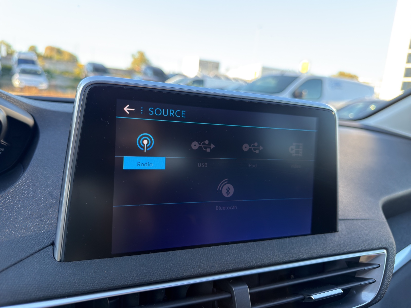 PEUGEOT 3008 1.6 THP Allure EAT-image-23