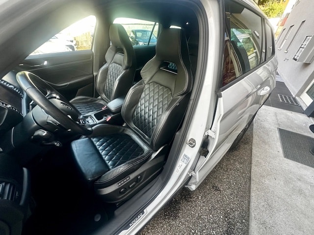 SKODA Kodiaq 2.0 TSI 4x4 SportLine-image-14