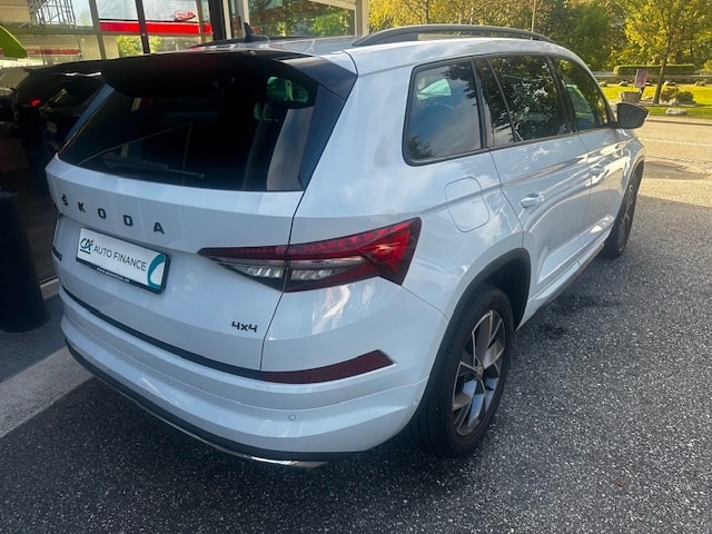 SKODA Kodiaq 2.0 TSI 4x4 SportLine-image-5