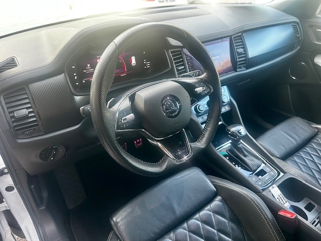 SKODA Kodiaq 2.0 TSI 4x4 SportLine-image-10