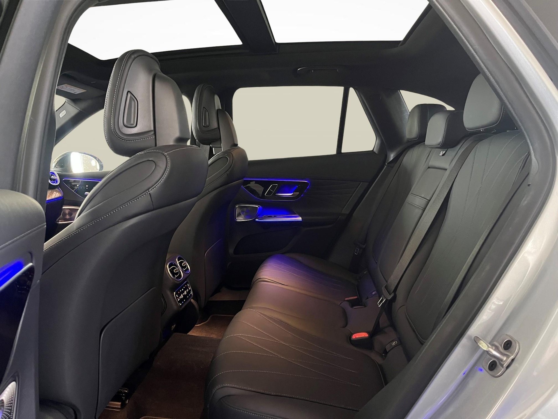 MERCEDES-BENZ GLC 300 de 4MATIC AMG Line EQ Star-image-12