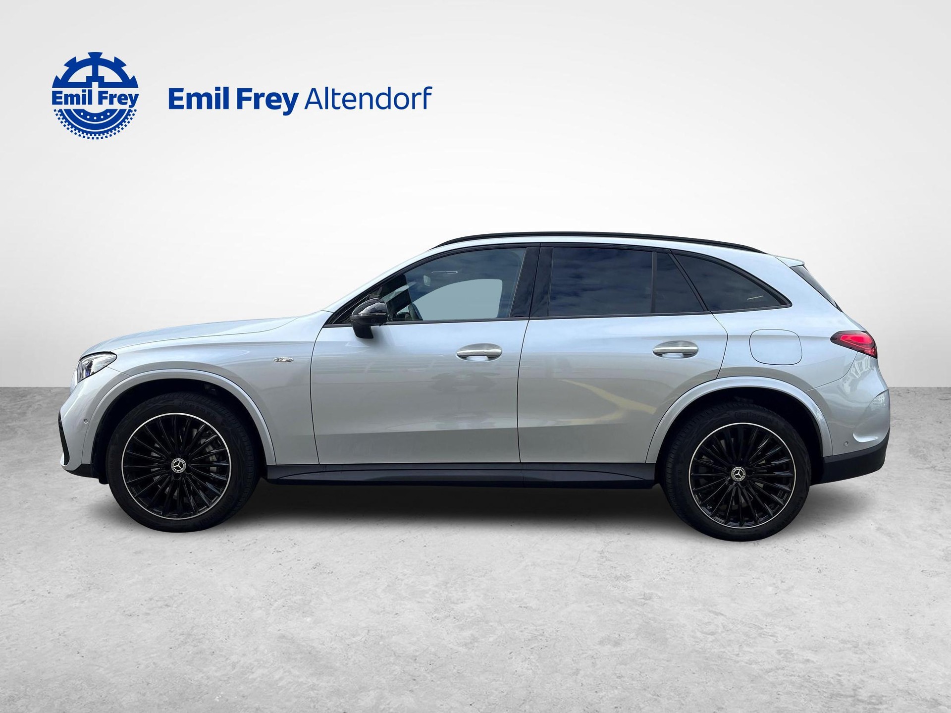 MERCEDES-BENZ GLC 300 de 4MATIC AMG Line EQ Star-showroom-element-1