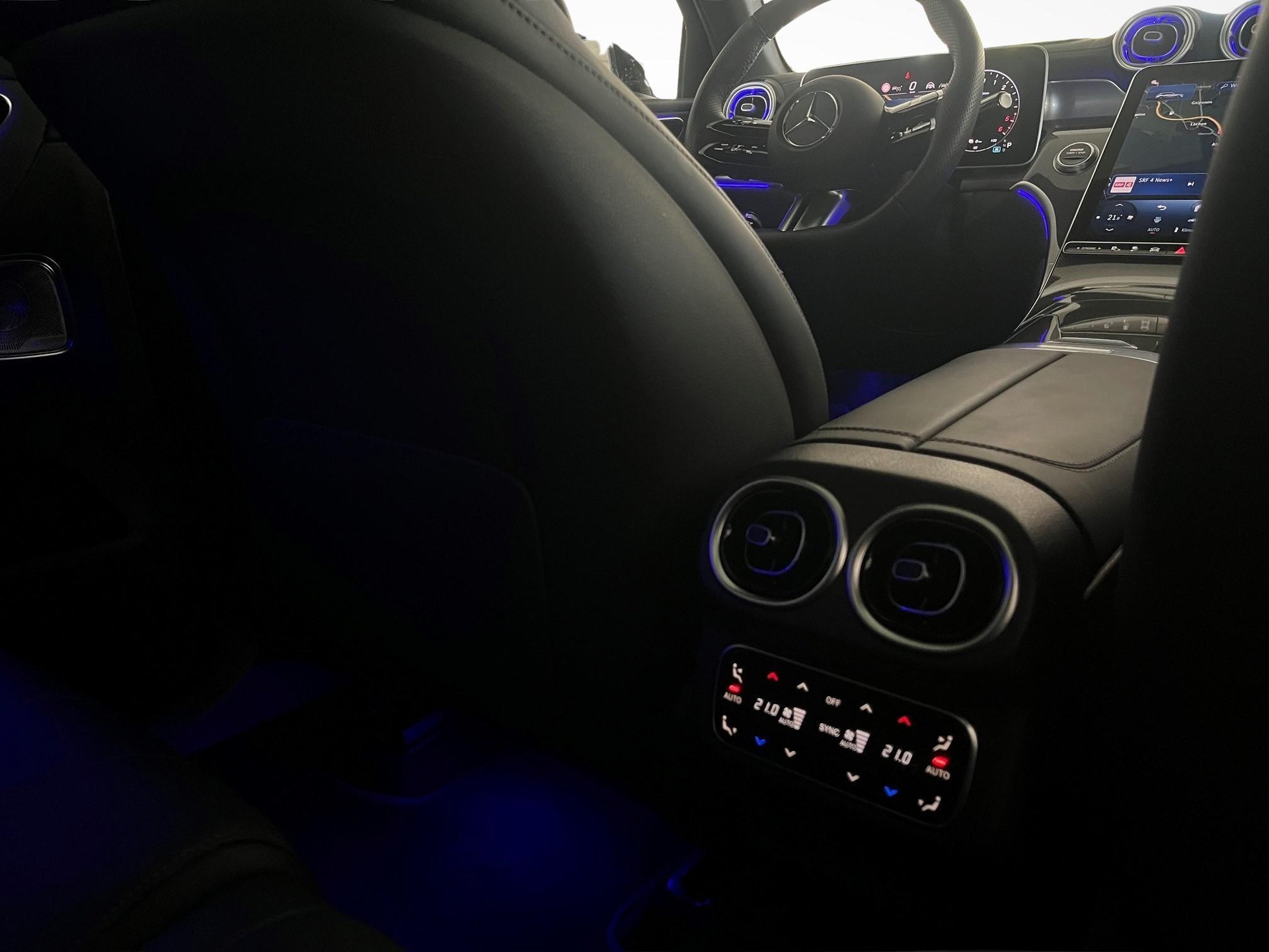 MERCEDES-BENZ GLC 300 de 4MATIC AMG Line EQ Star-image-14