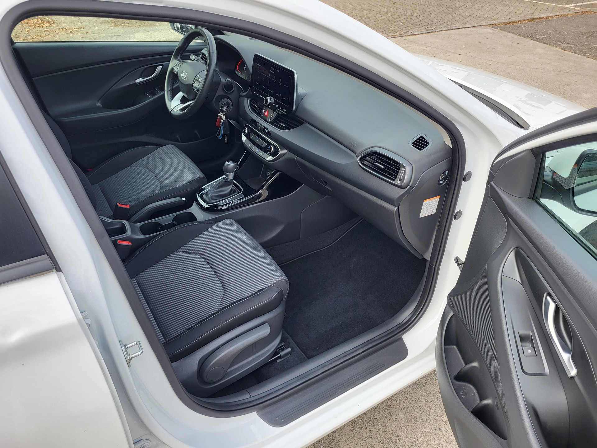 HYUNDAI i30 1.5 T-GDi Origo 48V MH DCT-image-5