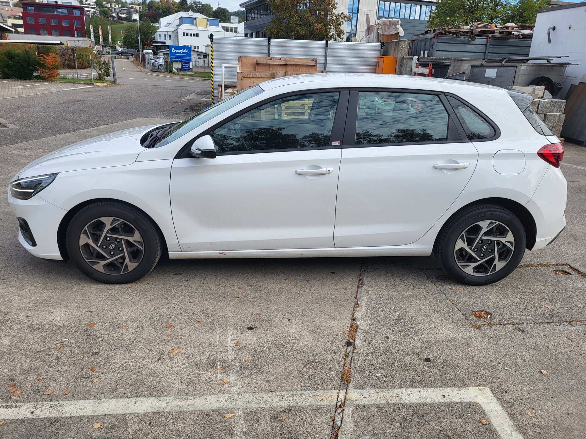 HYUNDAI i30 1.5 T-GDi Origo 48V MH DCT-image-10