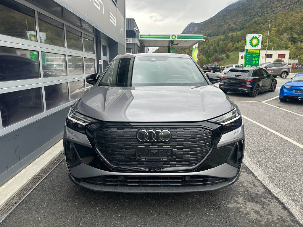 AUDI Q4 e-tron Sportback 50 quattro (CH)-showroom-element-2