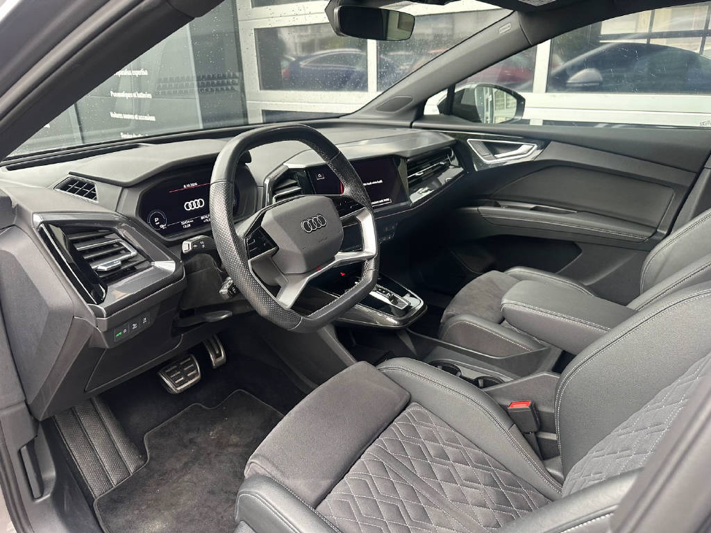 AUDI Q4 e-tron Sportback 50 quattro (CH)-image-8