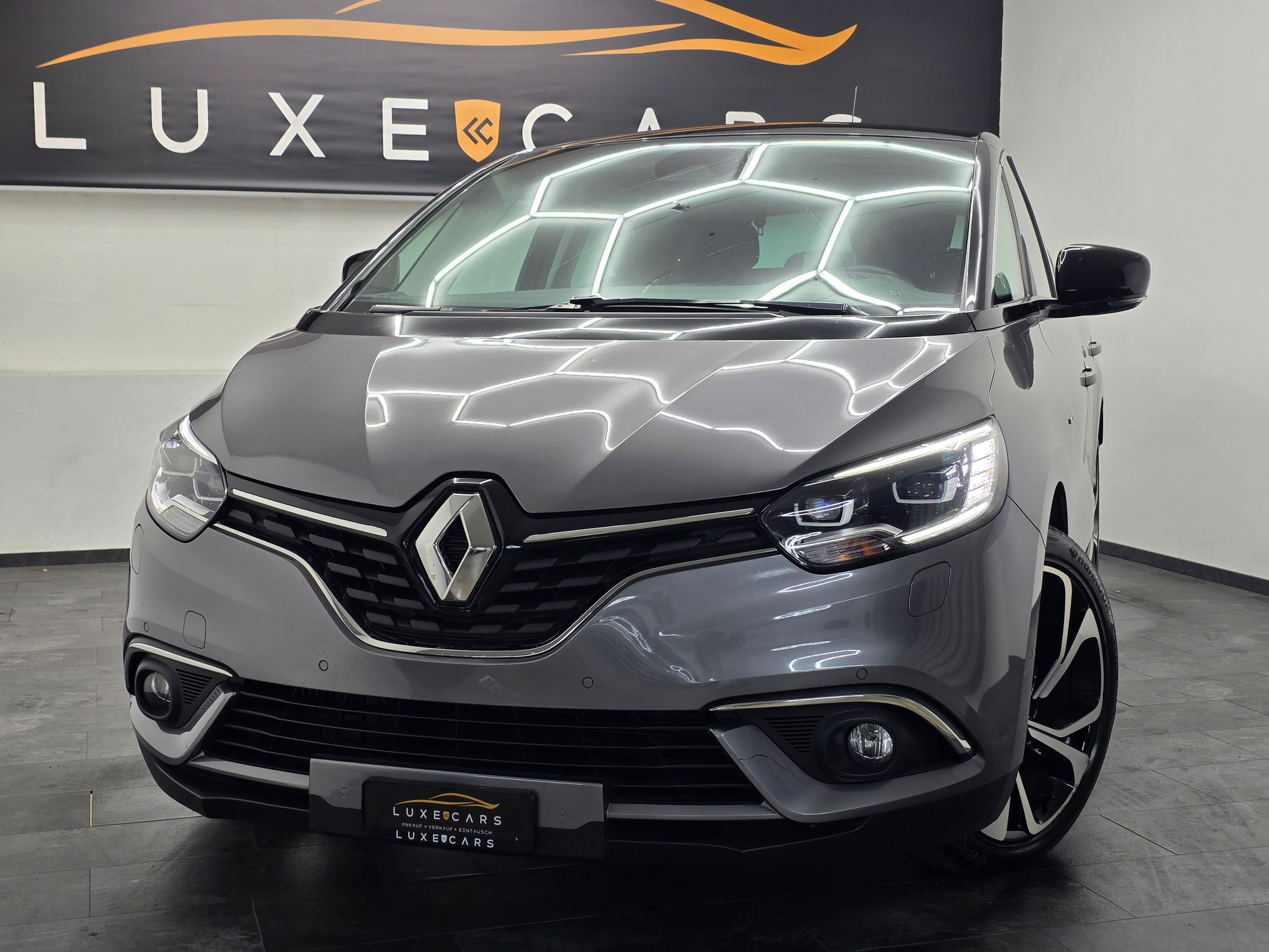 RENAULT Scénic 1.5 dCi INTENS EDC*Frisch MFK und Service*8 fach Räder*Leder*-image-2