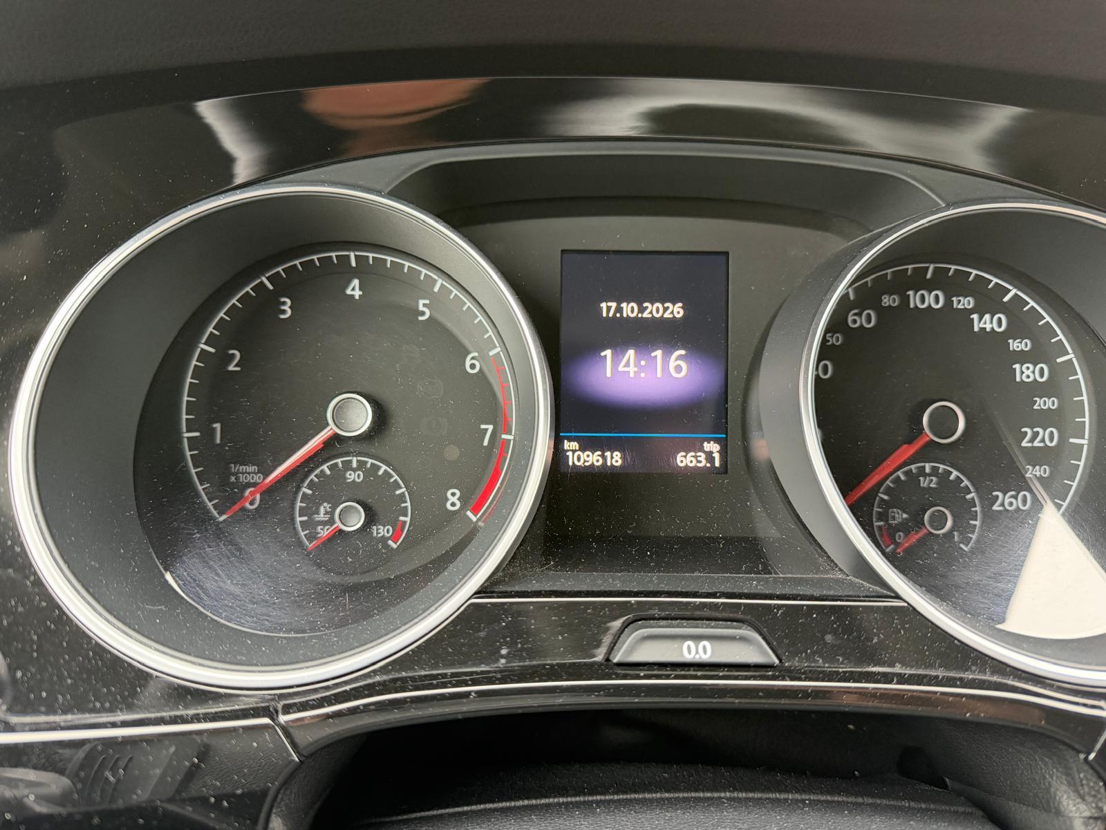 VW Touran 1.5 TSI Highline DSG-image-10