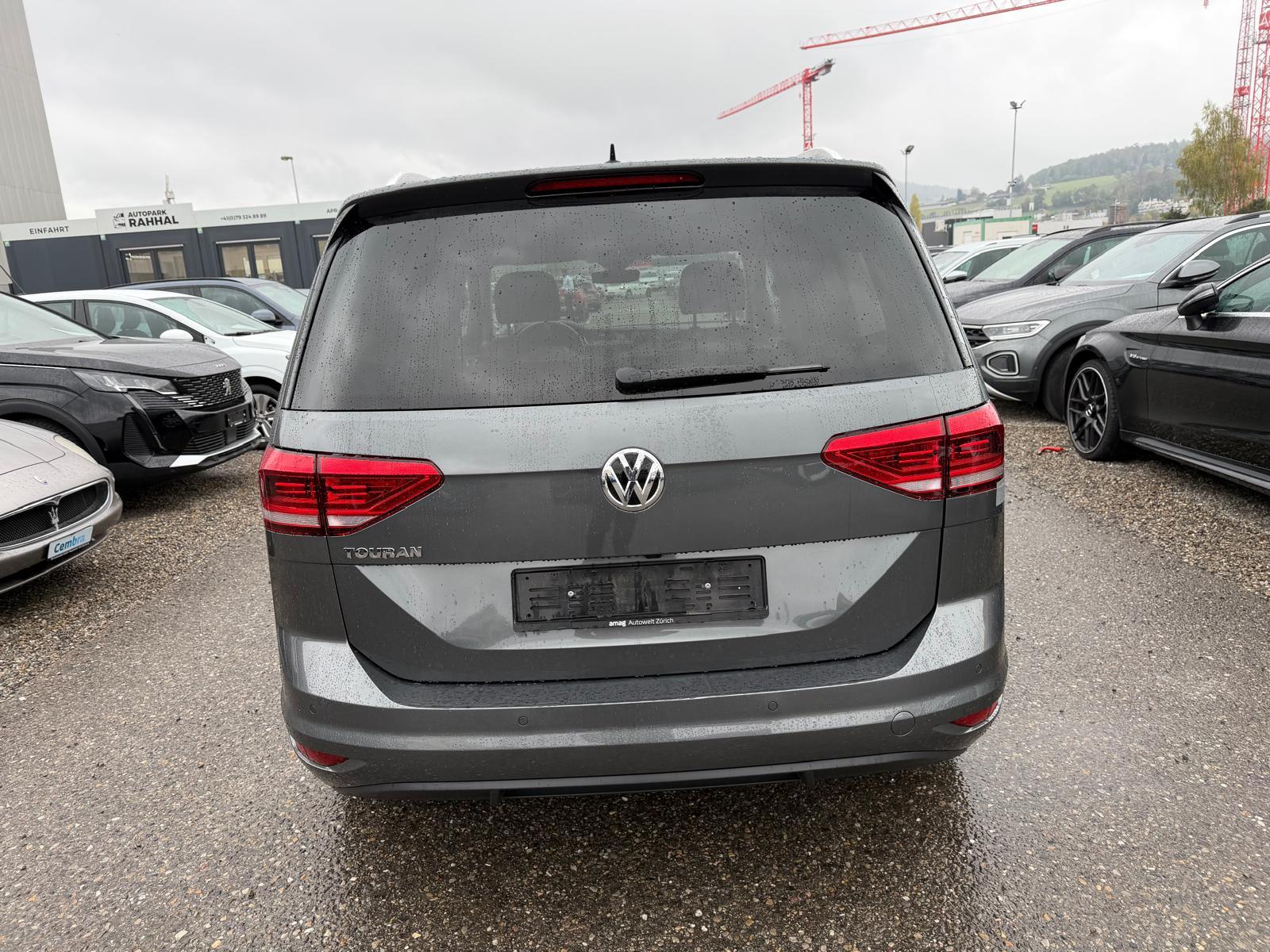 VW Touran 1.5 TSI Highline DSG-image-4