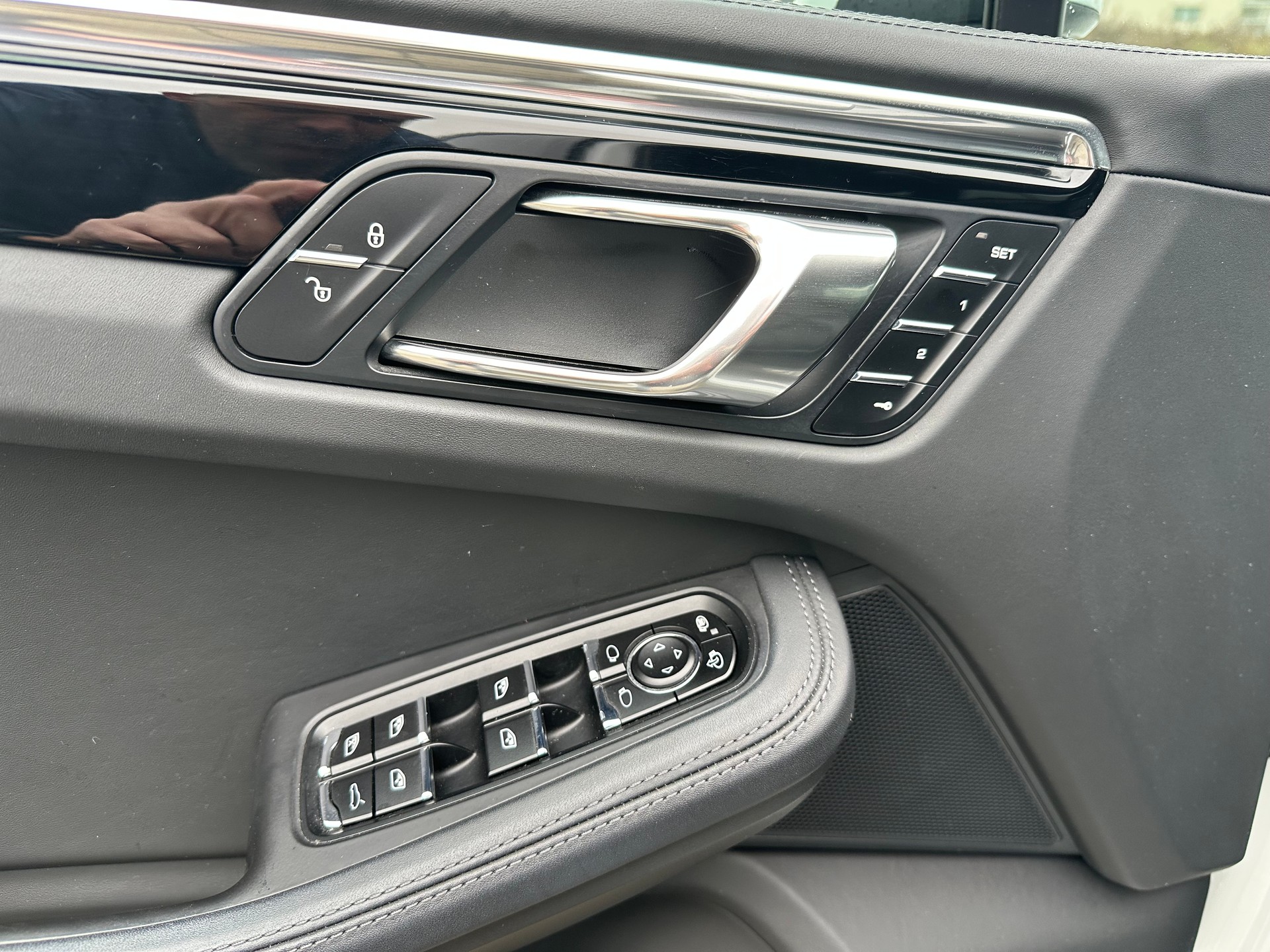 PORSCHE Macan S Diesel PDK-image-12