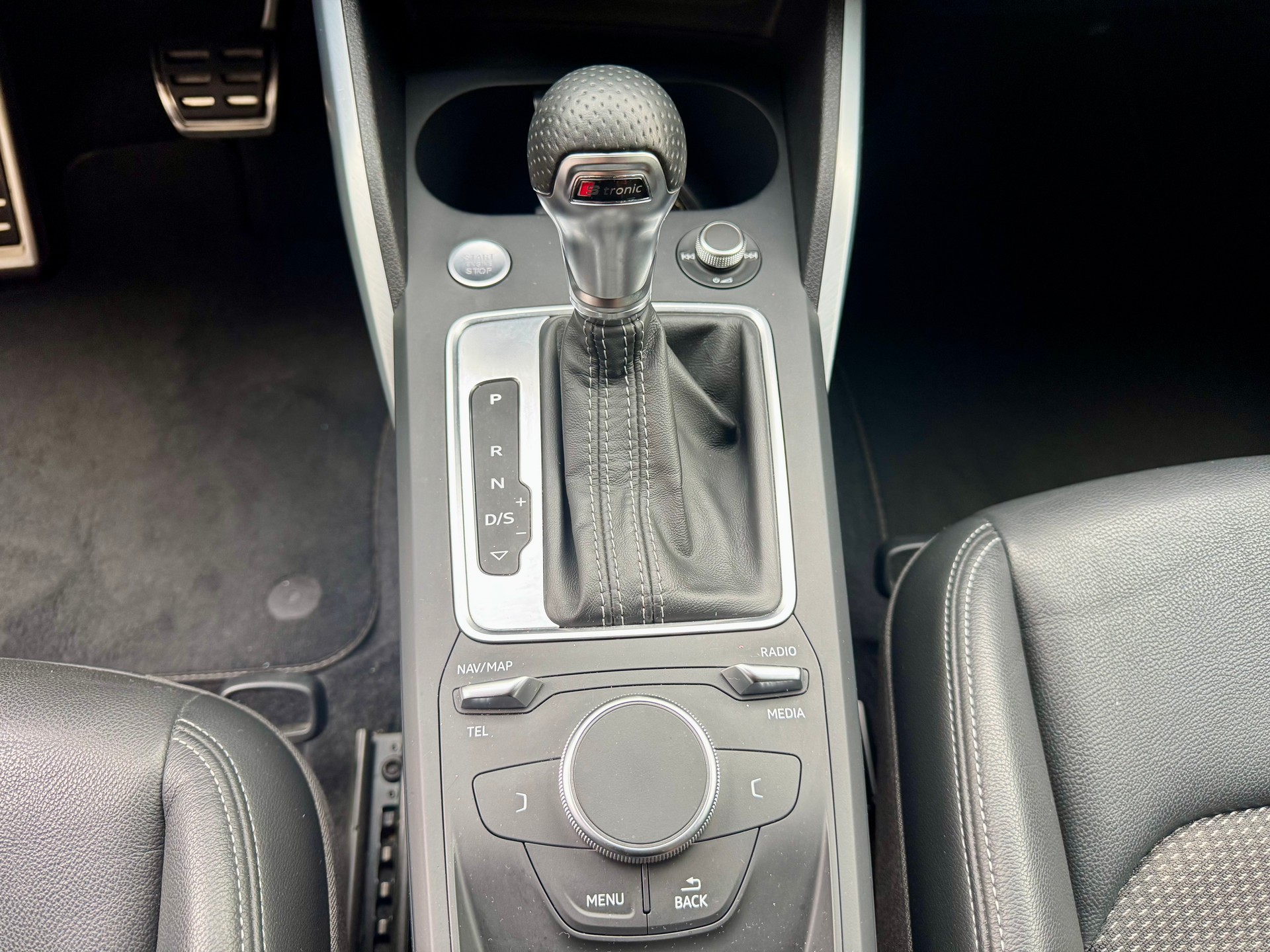 AUDI Q2 35 TFSI S-Line *ab MFK & Service*-image-10