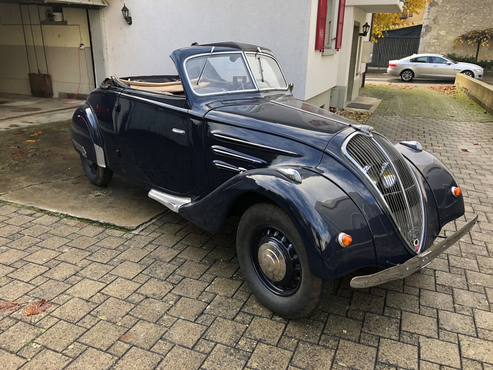PEUGEOT 302 Cabrio