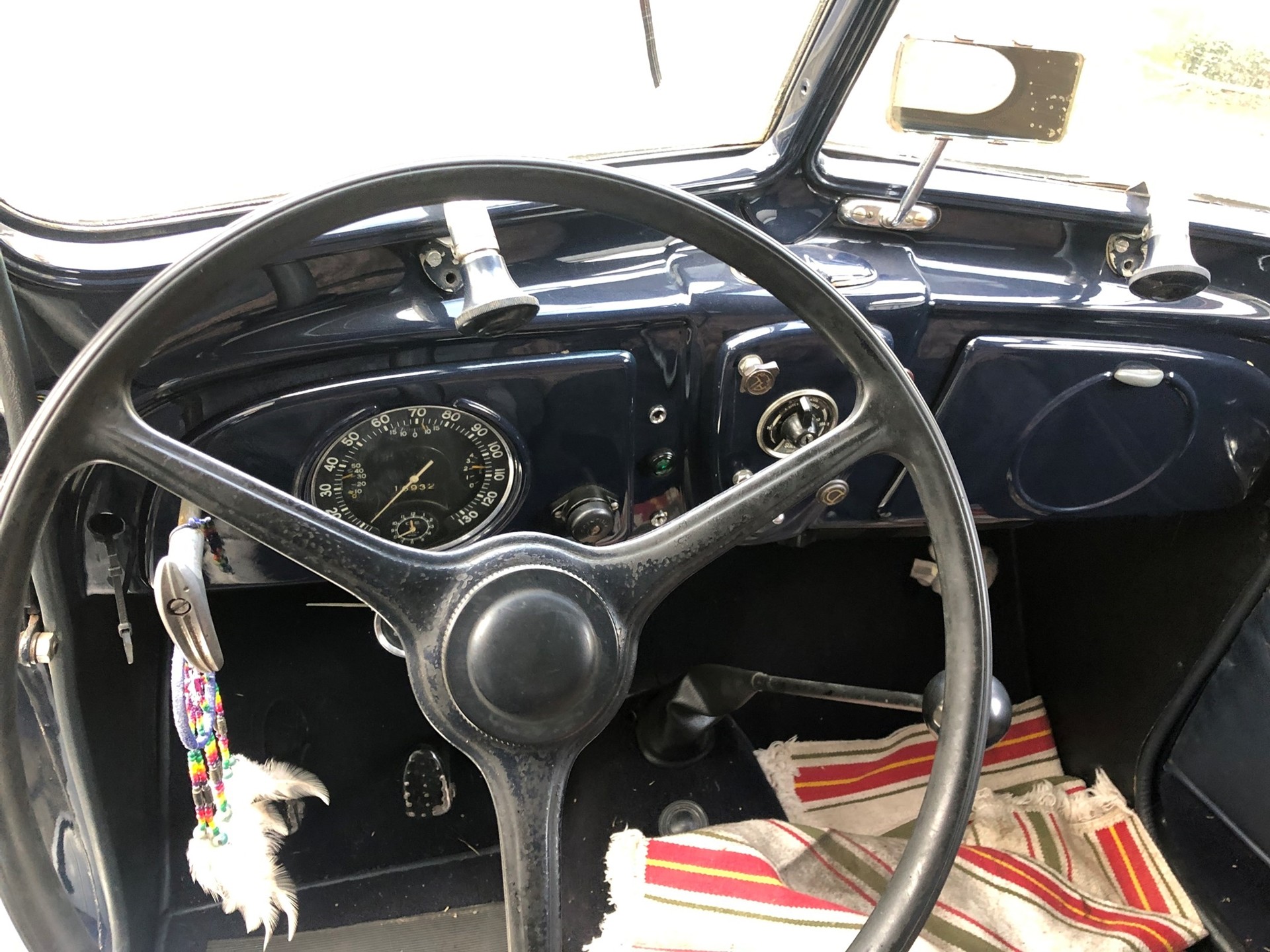 PEUGEOT 302 Cabrio-image-11