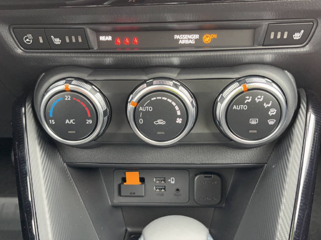 MAZDA 2 1.5 90 Exclusive-Line Automat-image-10