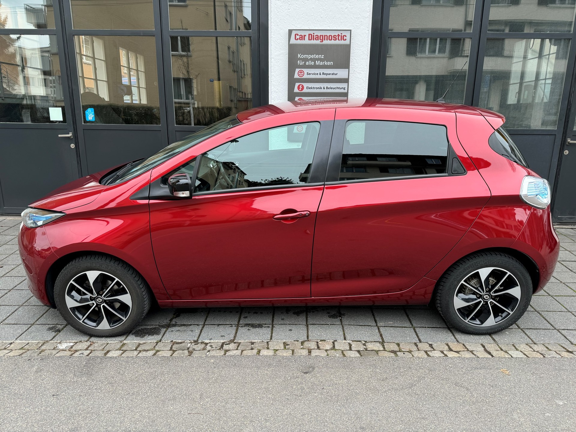 RENAULT Zoe Intens R90 (Batterie Miete)-image-4