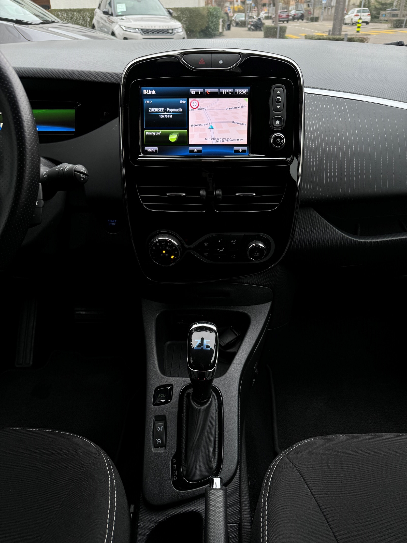 RENAULT Zoe Intens R90 (Batterie Miete)-image-13