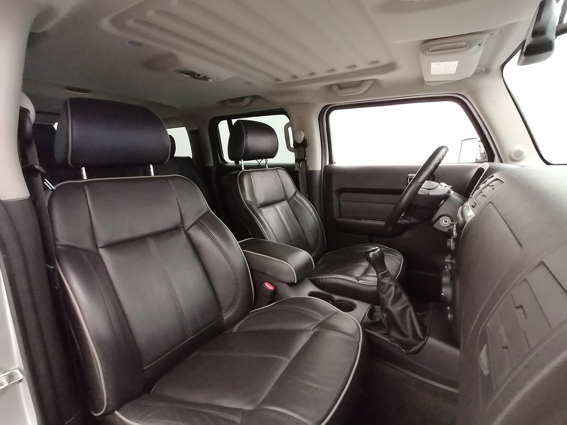HUMMER H3 3.7-image-13