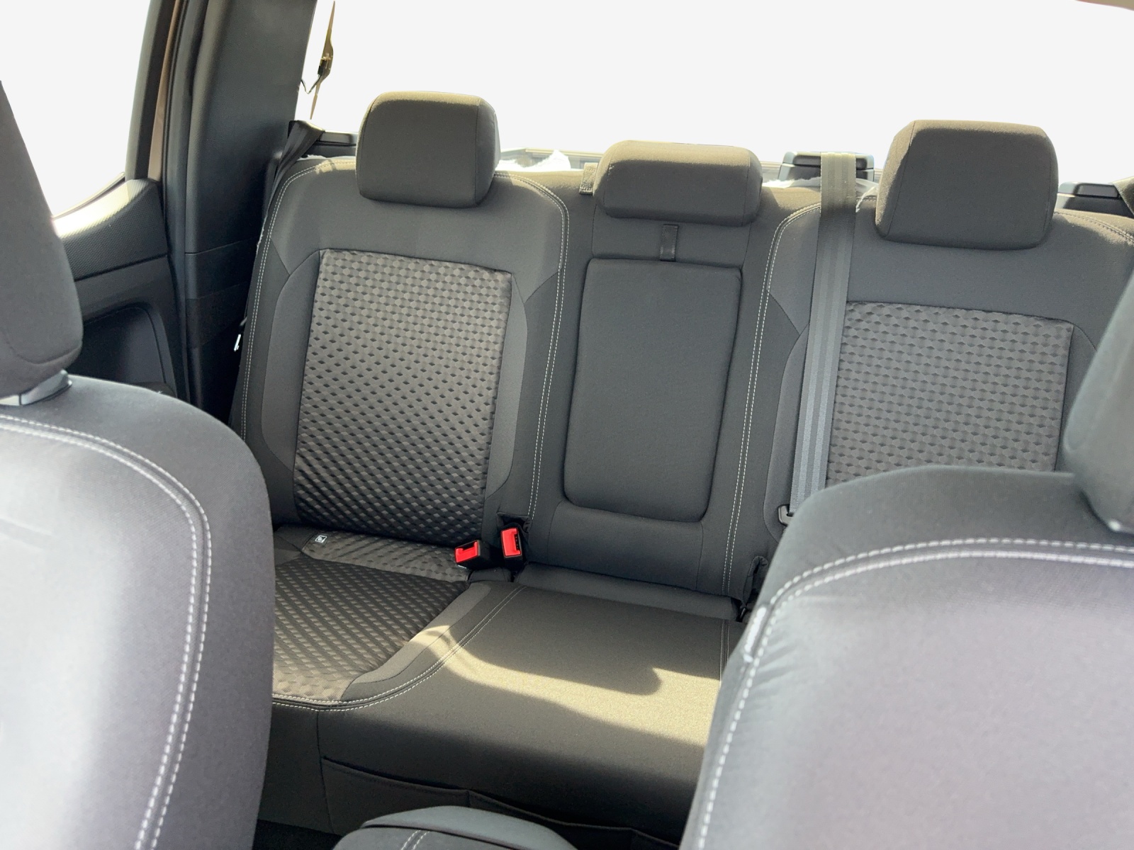 VW Amarok 2.0TDI Life-image-11